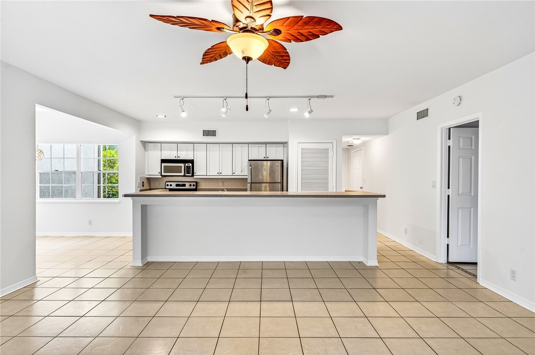 1275 Winding Oaks Circle E 702