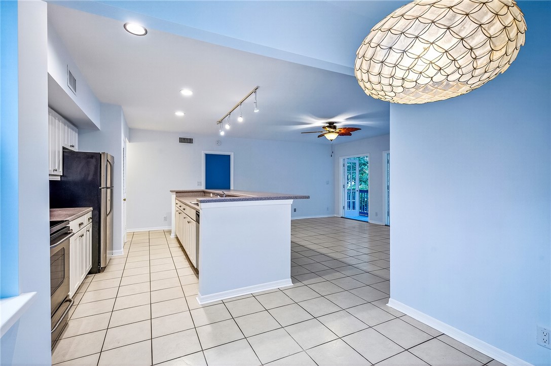 1275 Winding Oaks Circle E 702