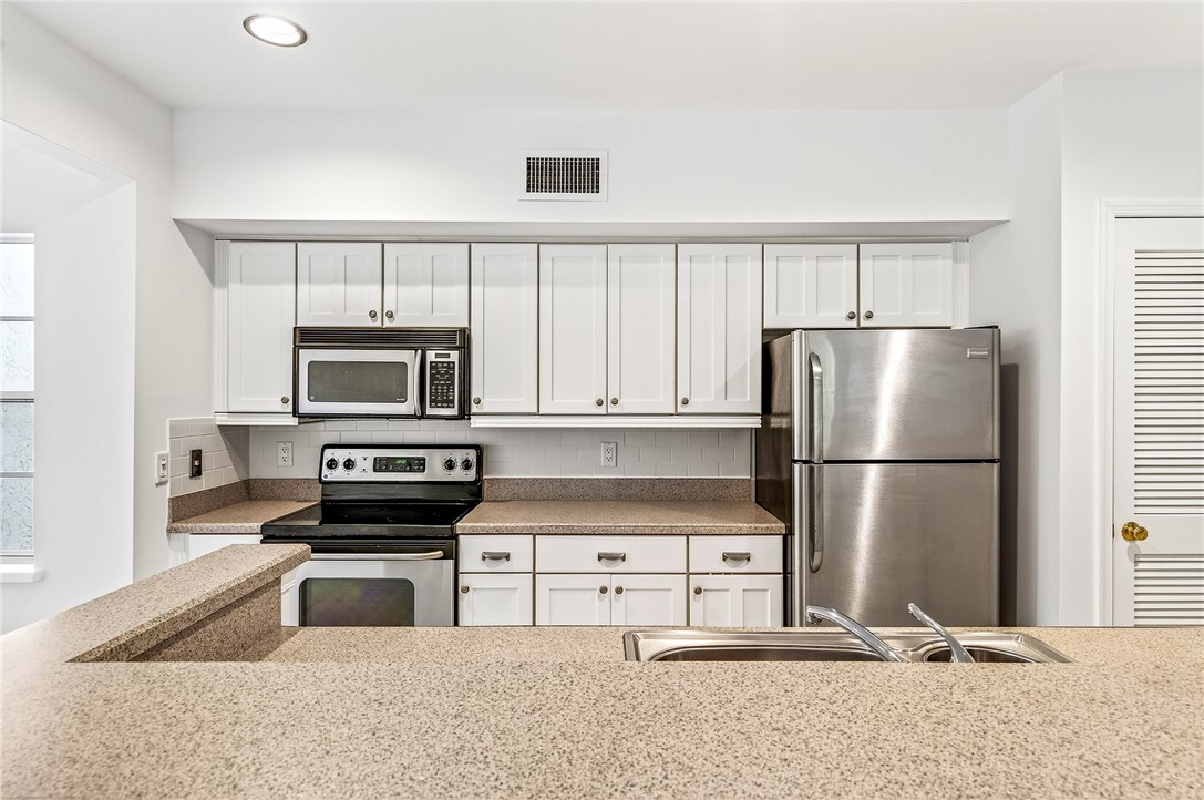 1275 Winding Oaks Circle E 702