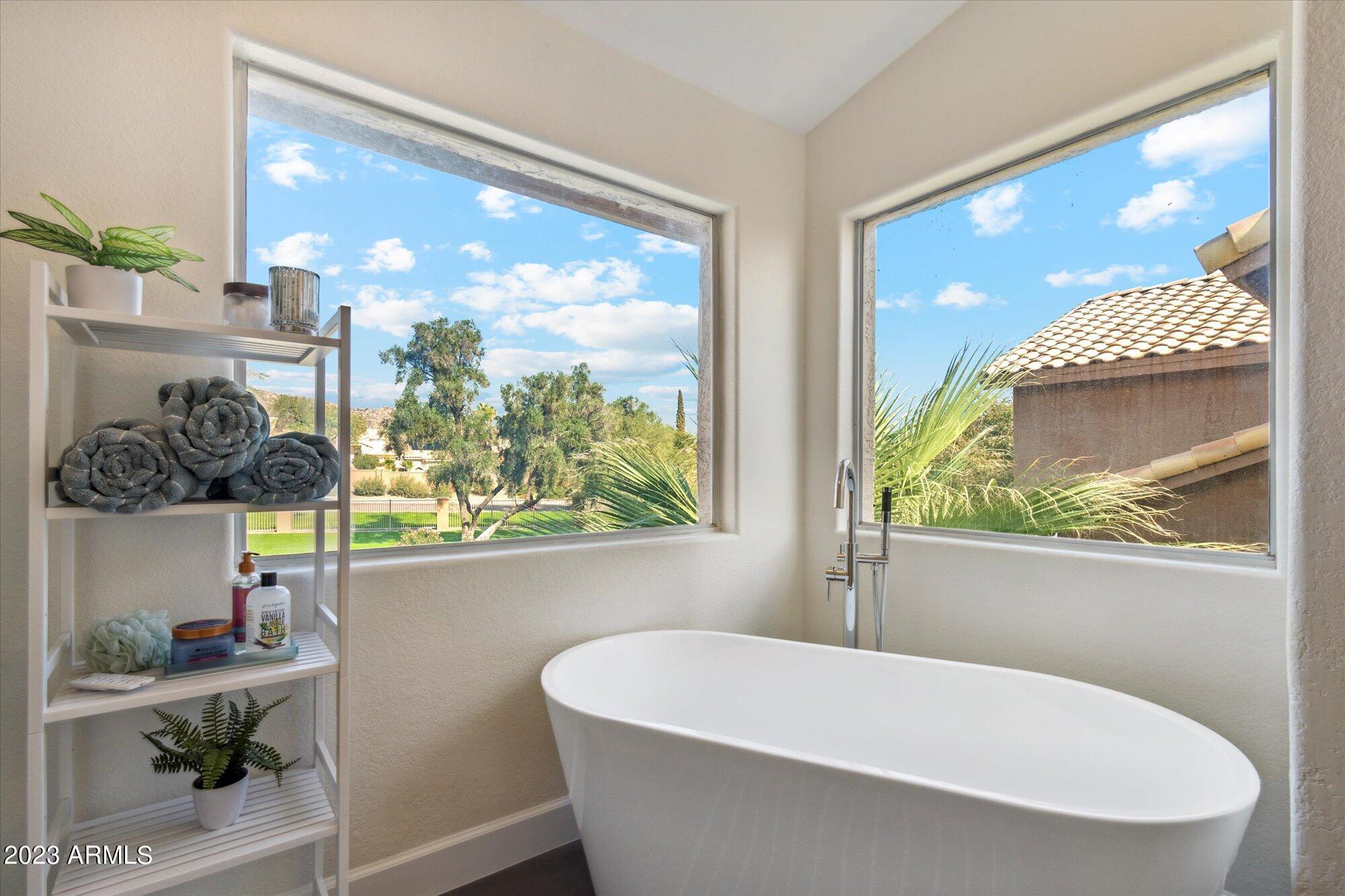 1408 E BRIARWOOD Terrace