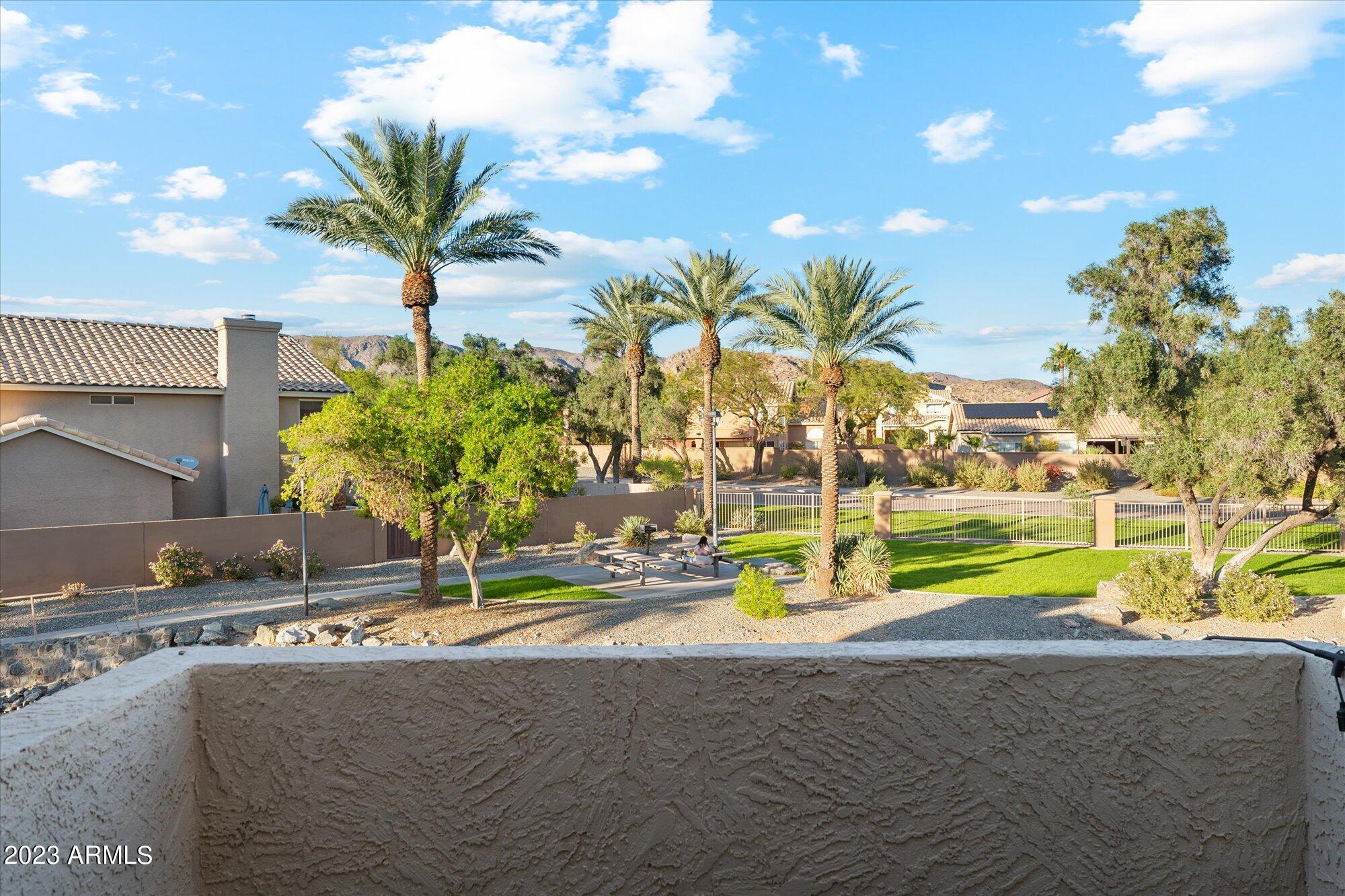 1408 E BRIARWOOD Terrace