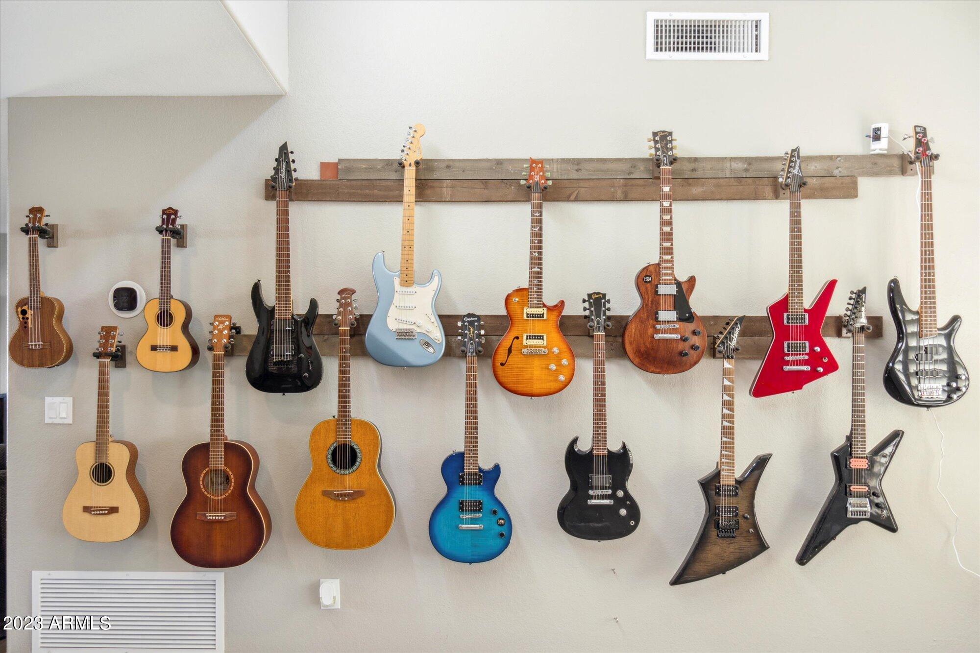 1408 E BRIARWOOD Terrace