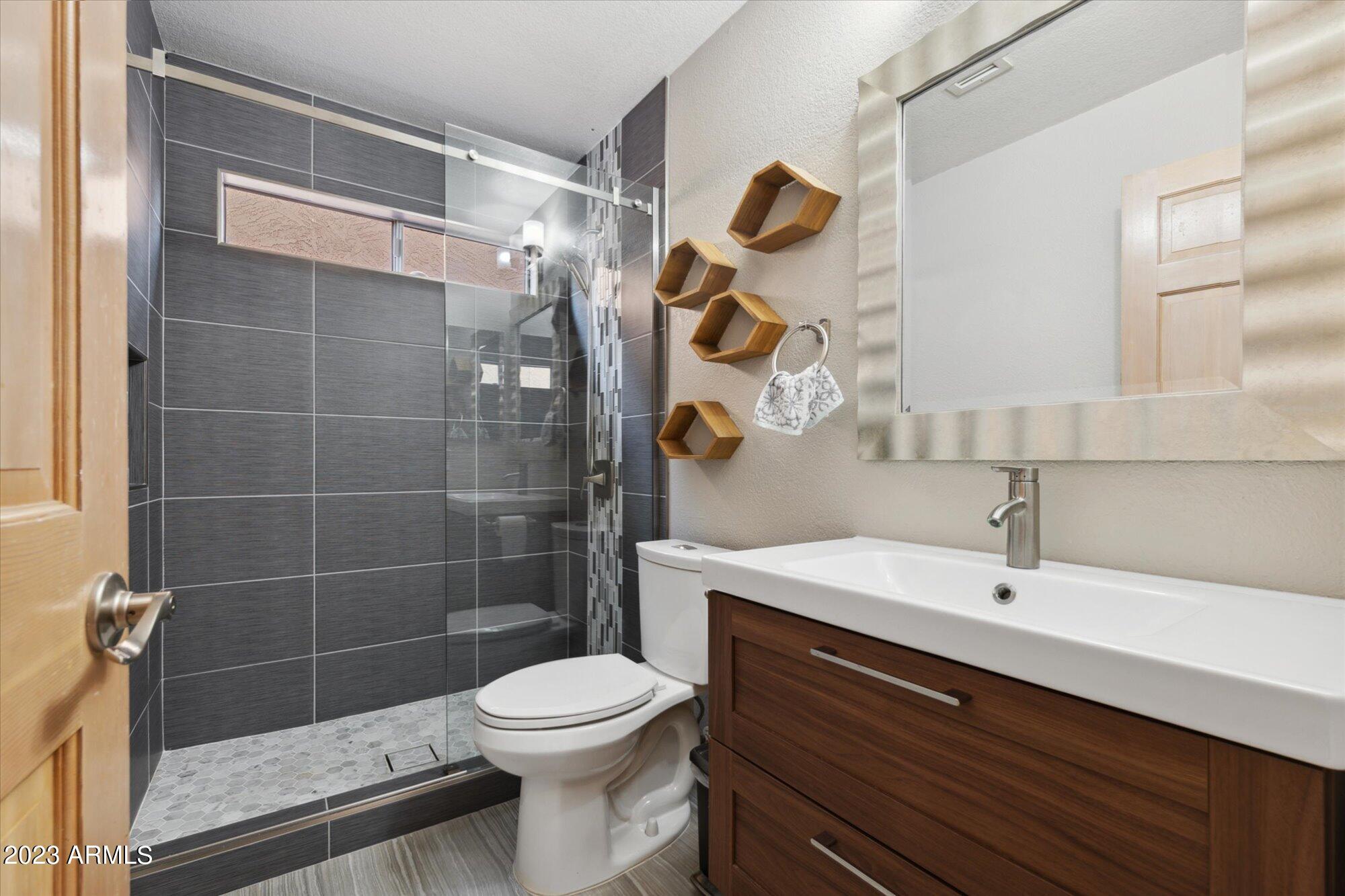 1408 E BRIARWOOD Terrace