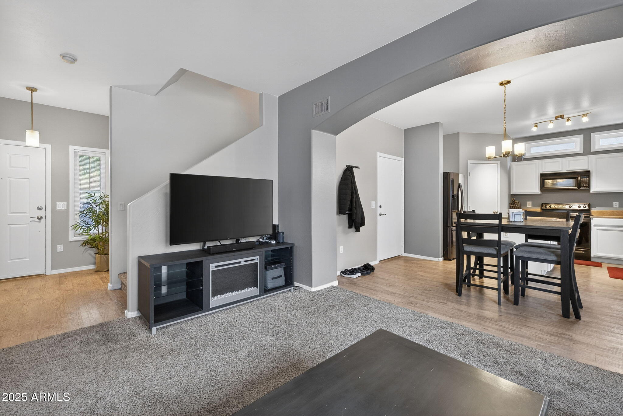 1444 S LONGSPUR Lane