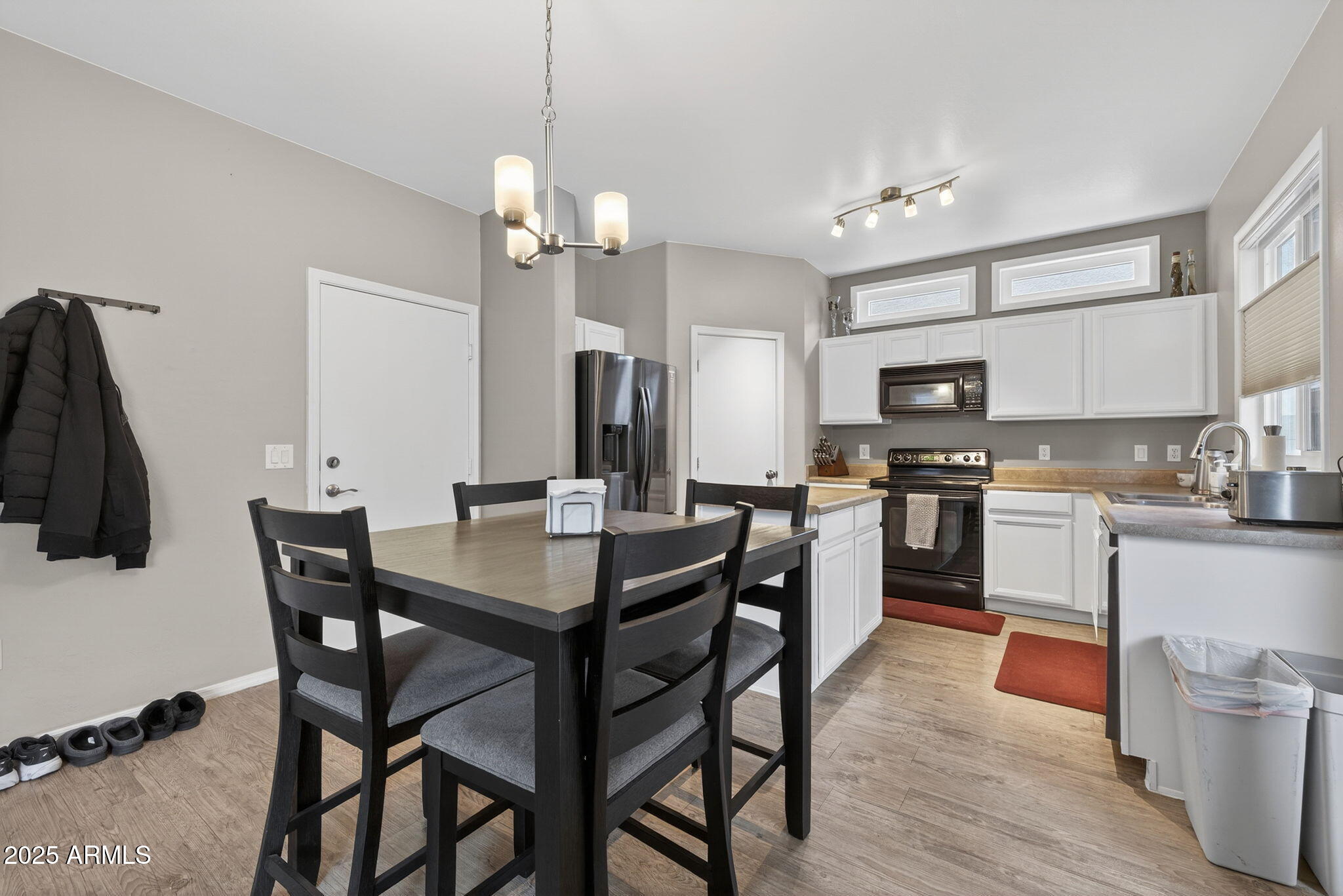 1444 S LONGSPUR Lane