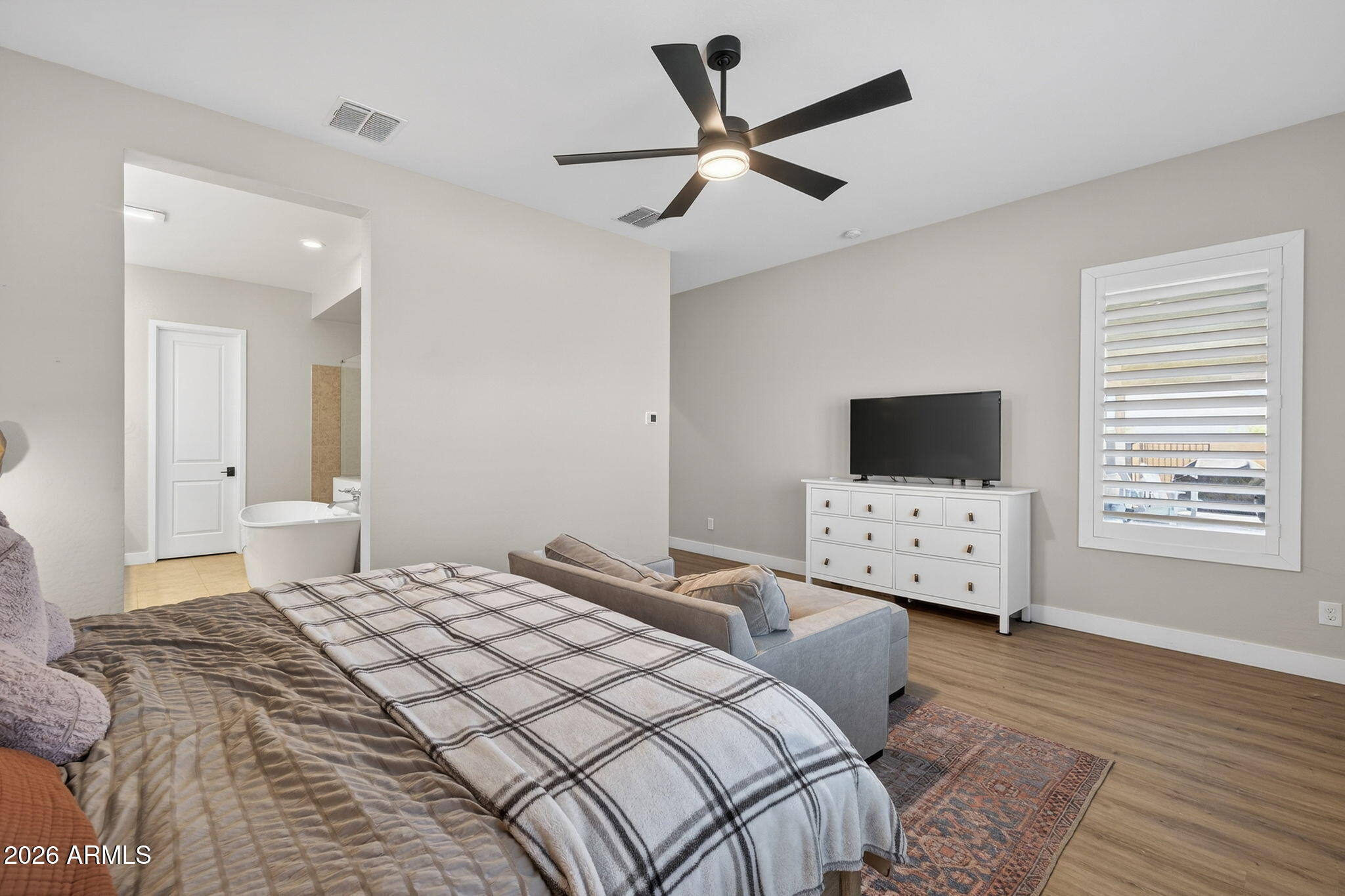 10706 E TRAVERTINE Avenue