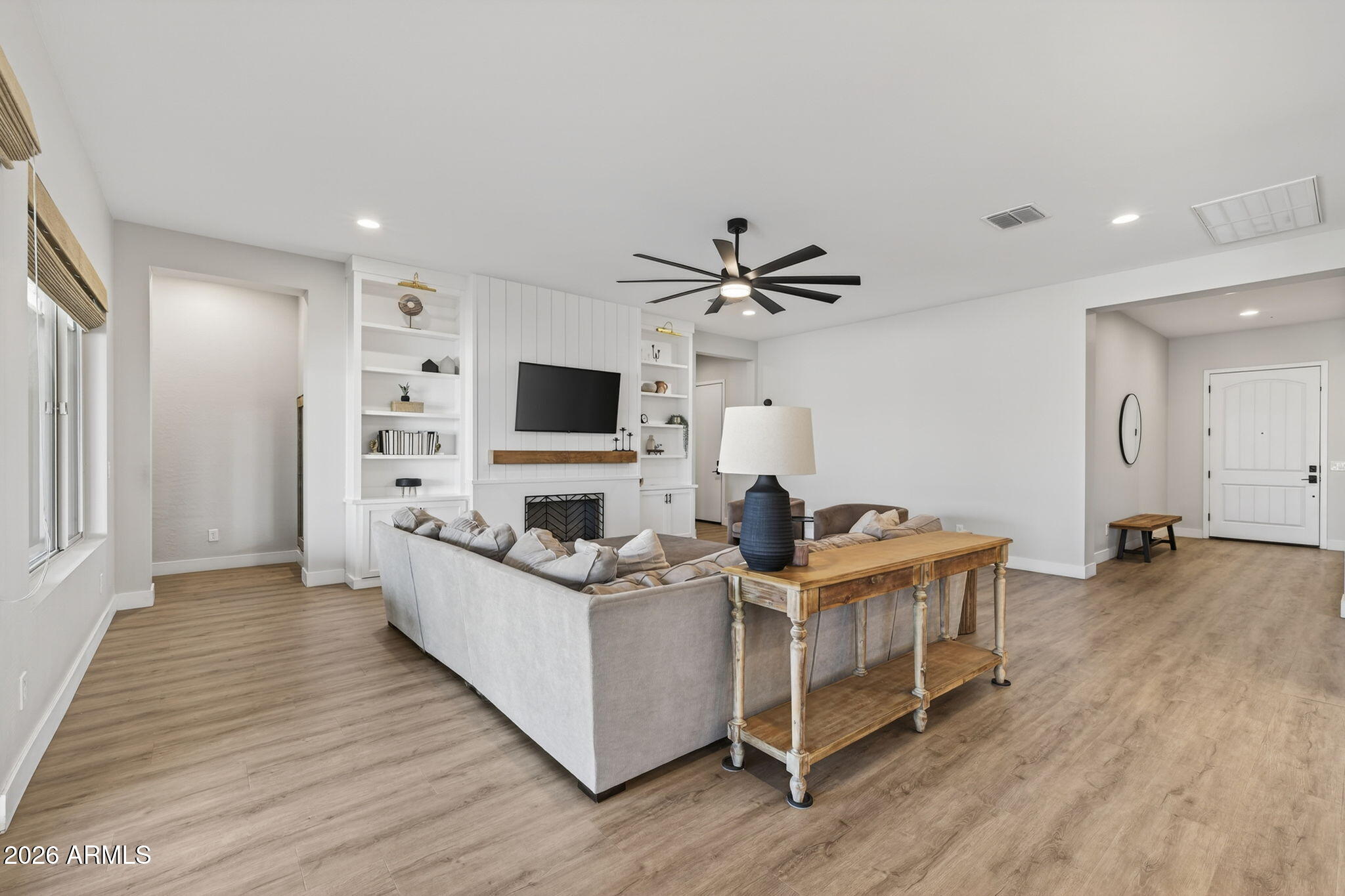 10706 E TRAVERTINE Avenue