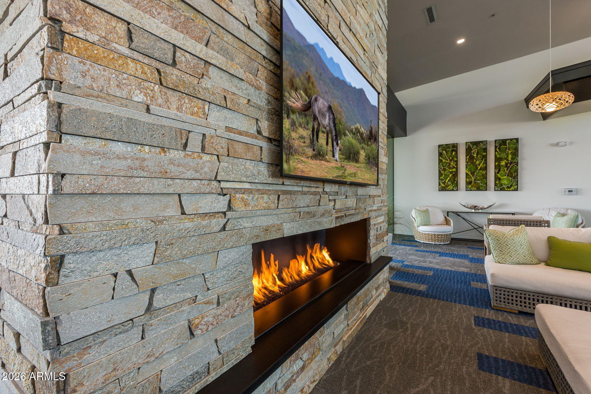 10706 E TRAVERTINE Avenue