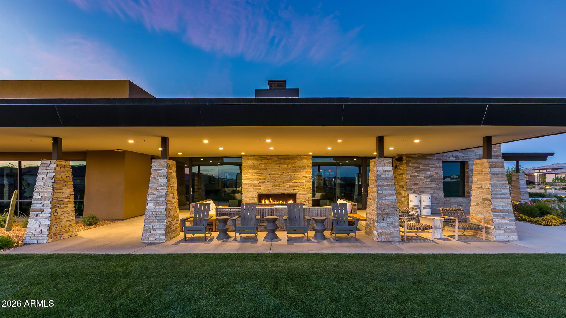 10706 E TRAVERTINE Avenue