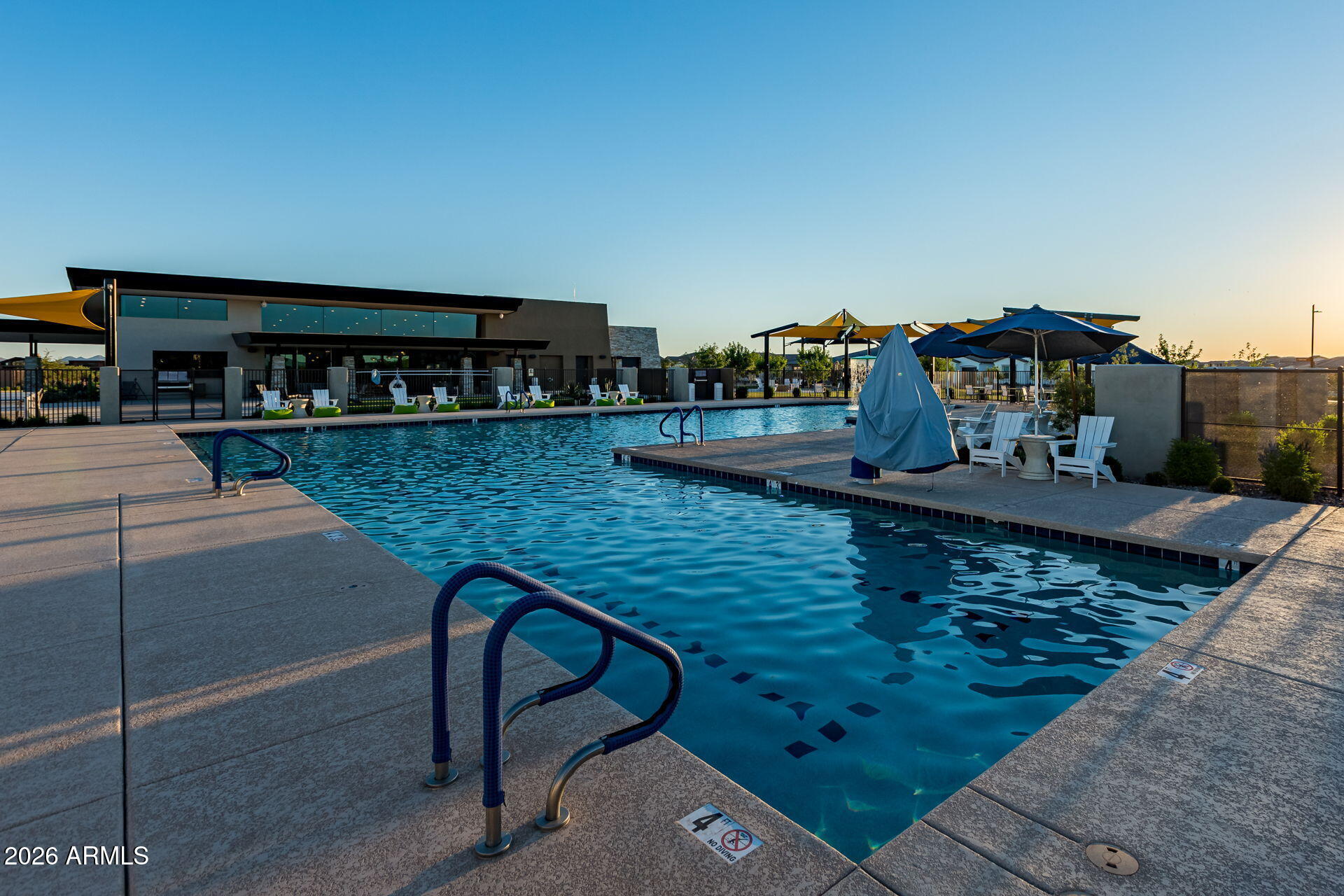 10706 E TRAVERTINE Avenue