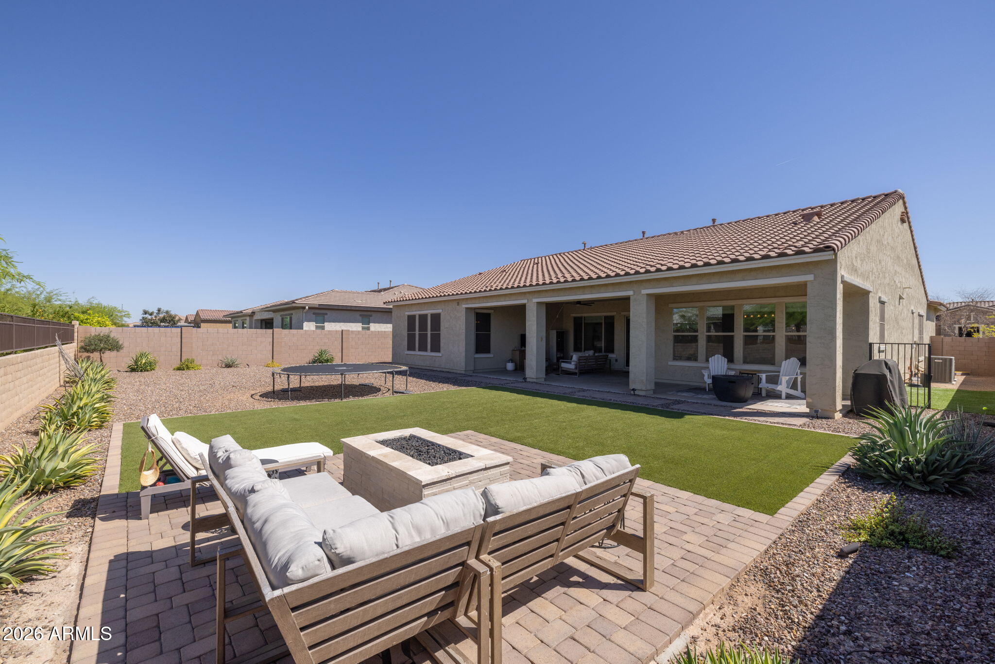 10706 E TRAVERTINE Avenue