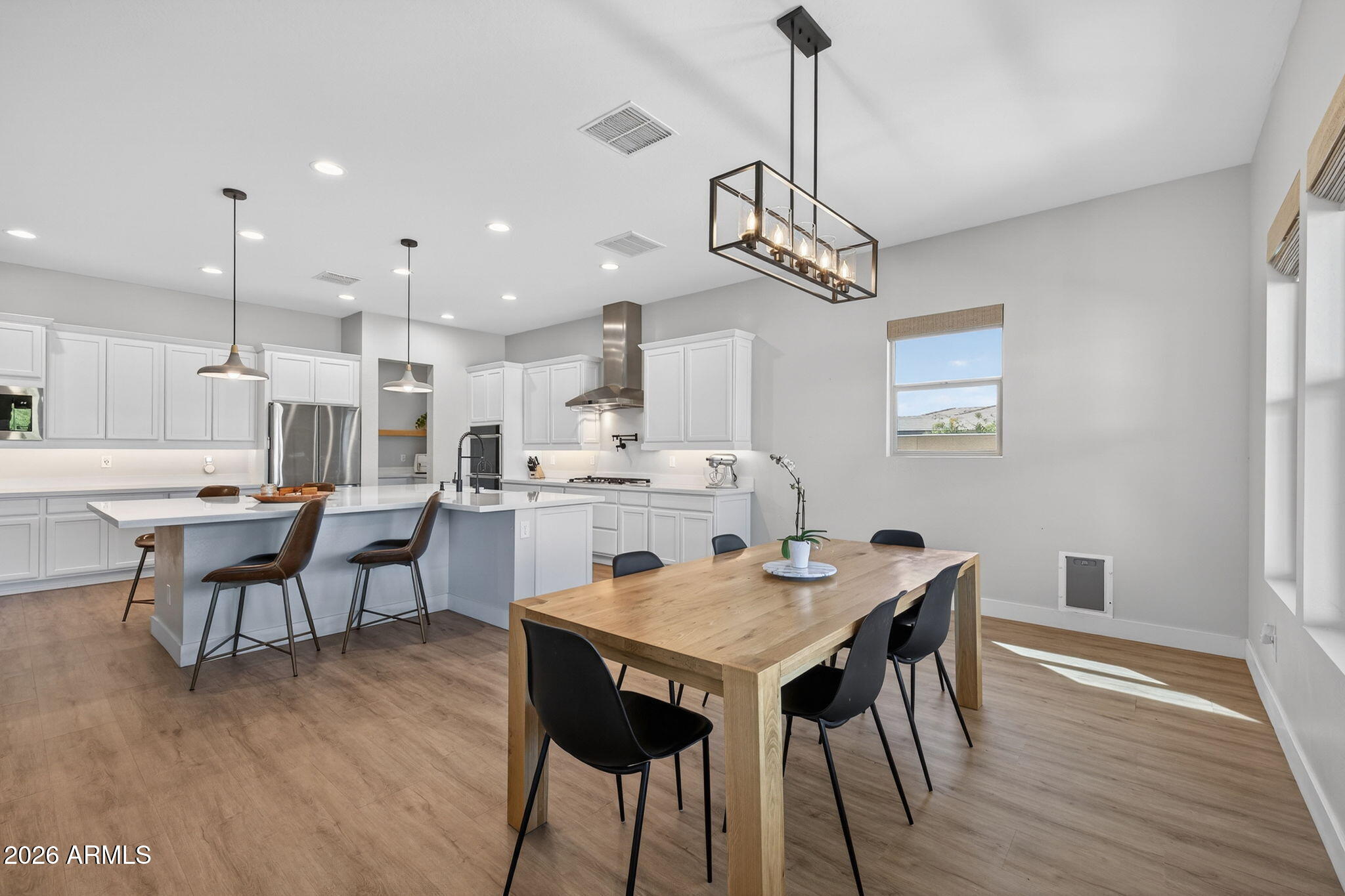 10706 E TRAVERTINE Avenue