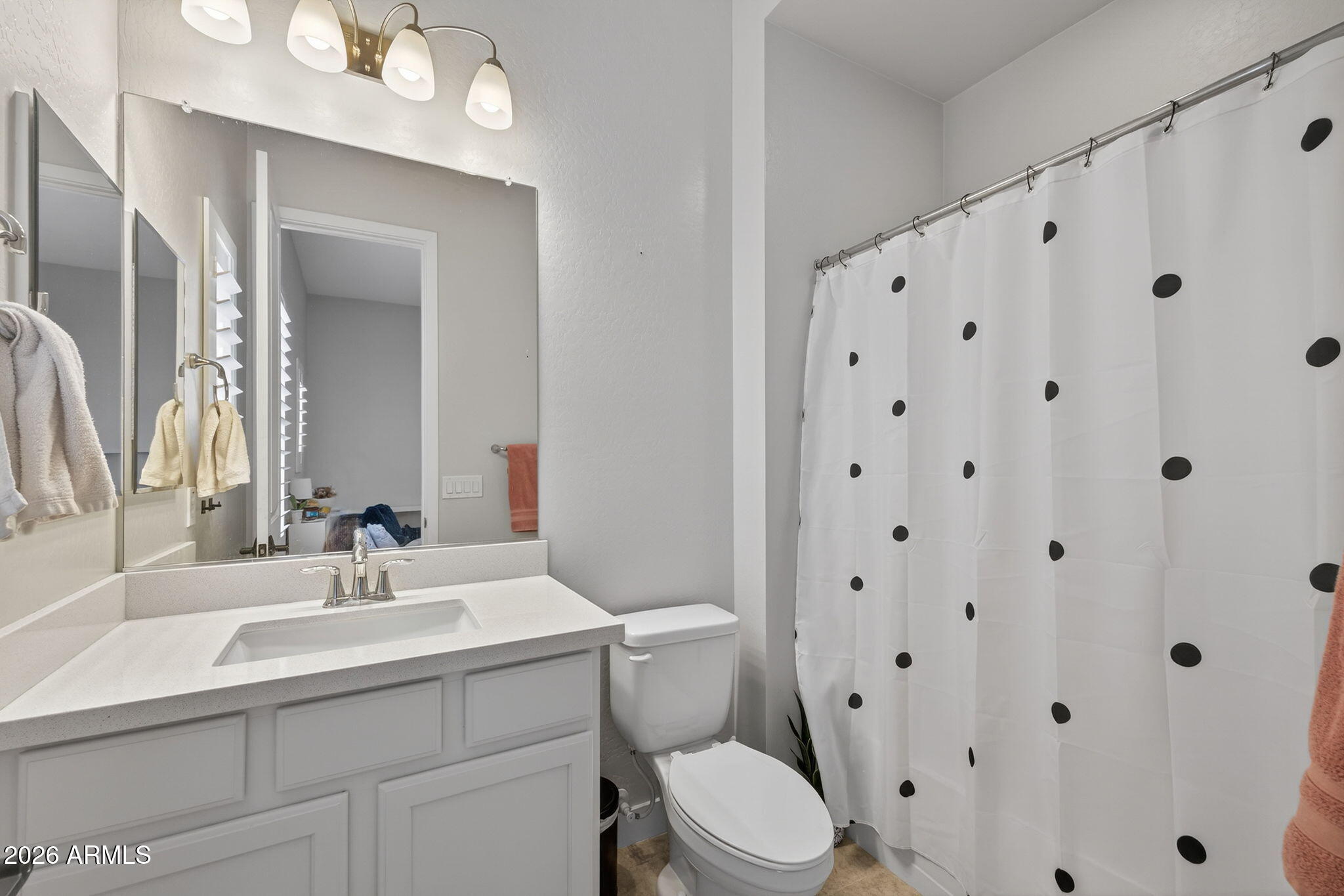 10706 E TRAVERTINE Avenue