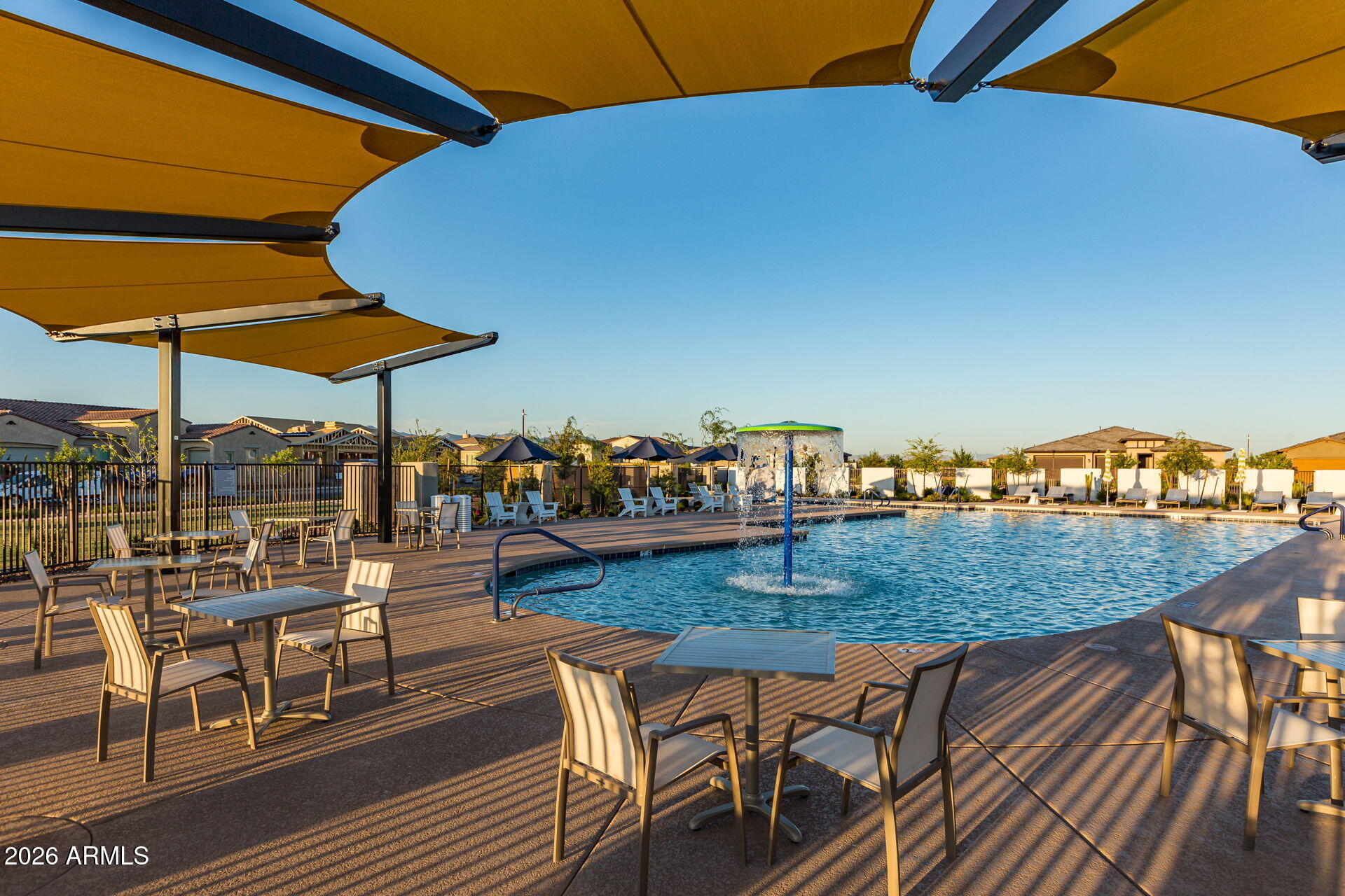 10706 E TRAVERTINE Avenue