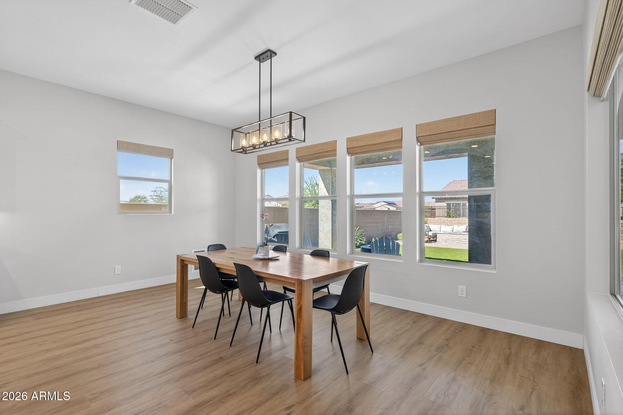 10706 E TRAVERTINE Avenue