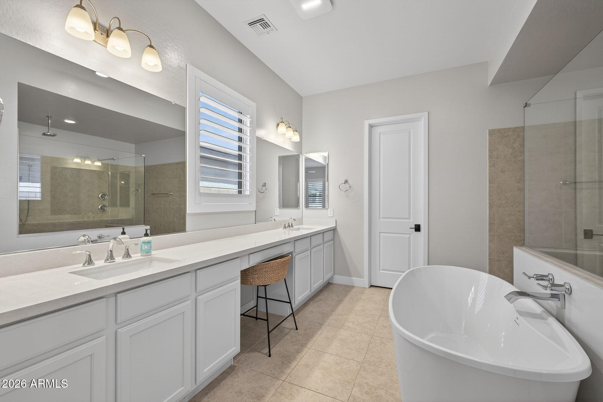 10706 E TRAVERTINE Avenue