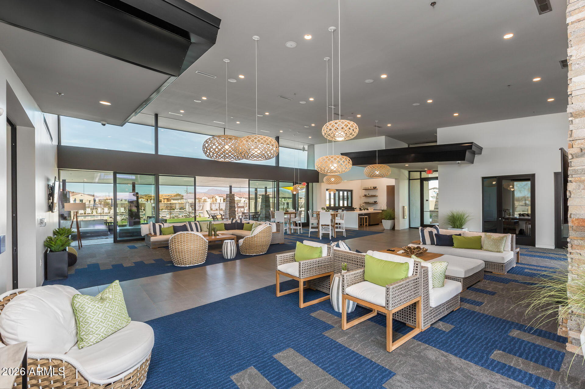 10706 E TRAVERTINE Avenue