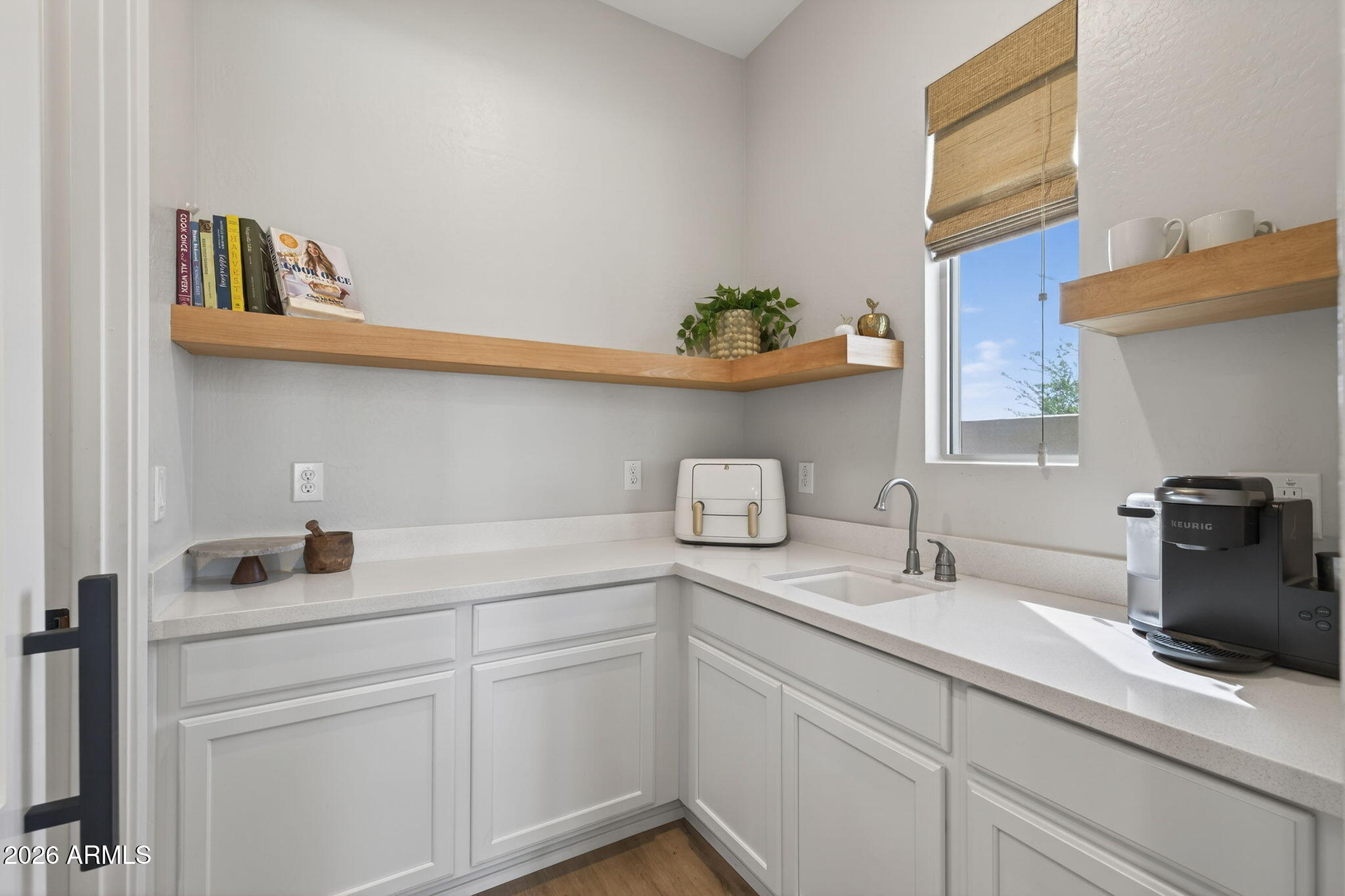 10706 E TRAVERTINE Avenue