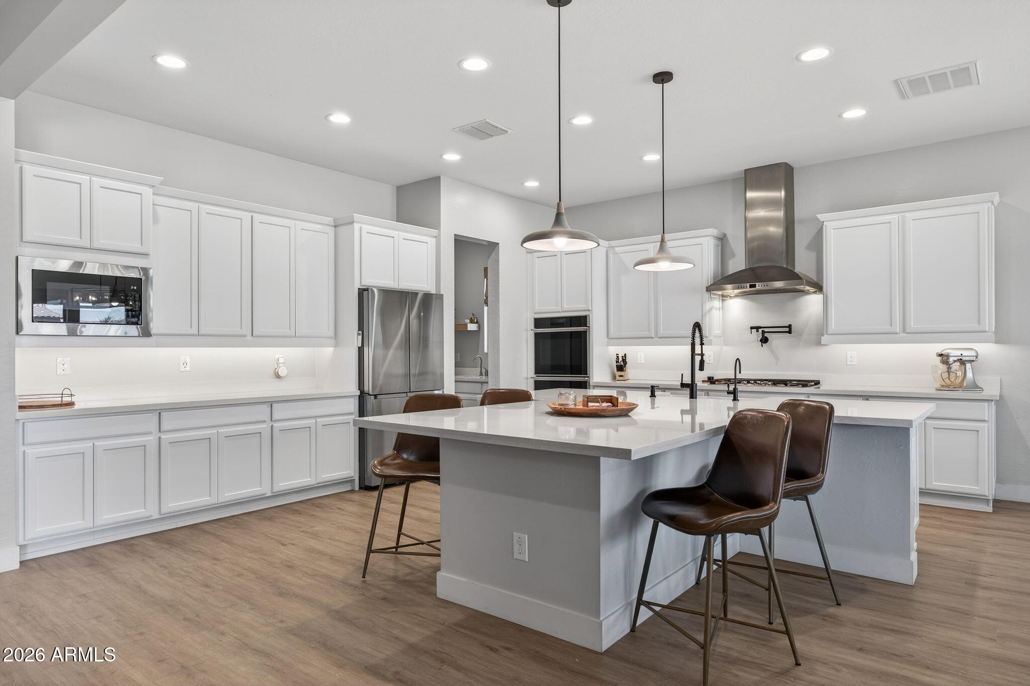 10706 E TRAVERTINE Avenue