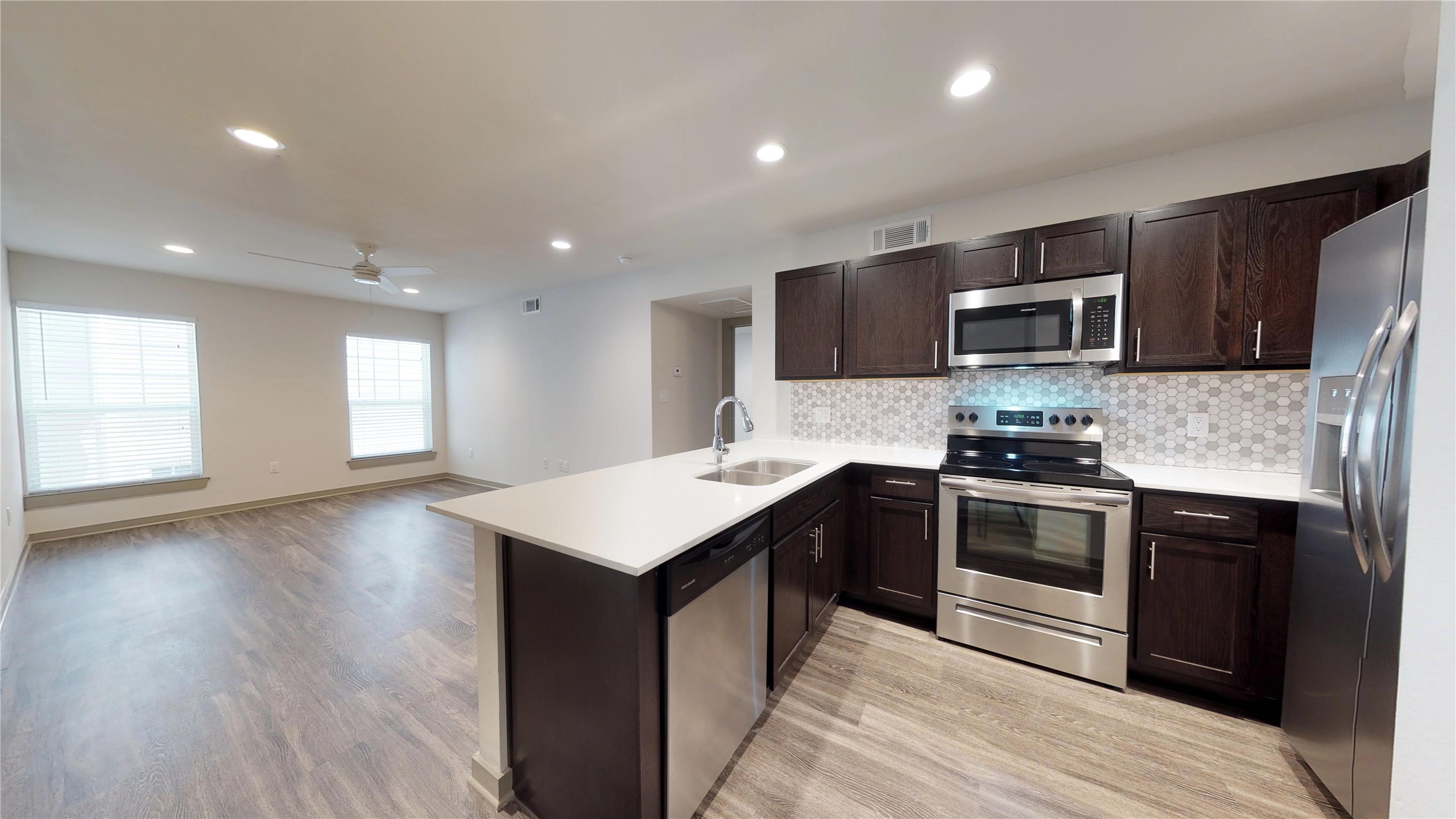 6304 Prospect Avenue 104