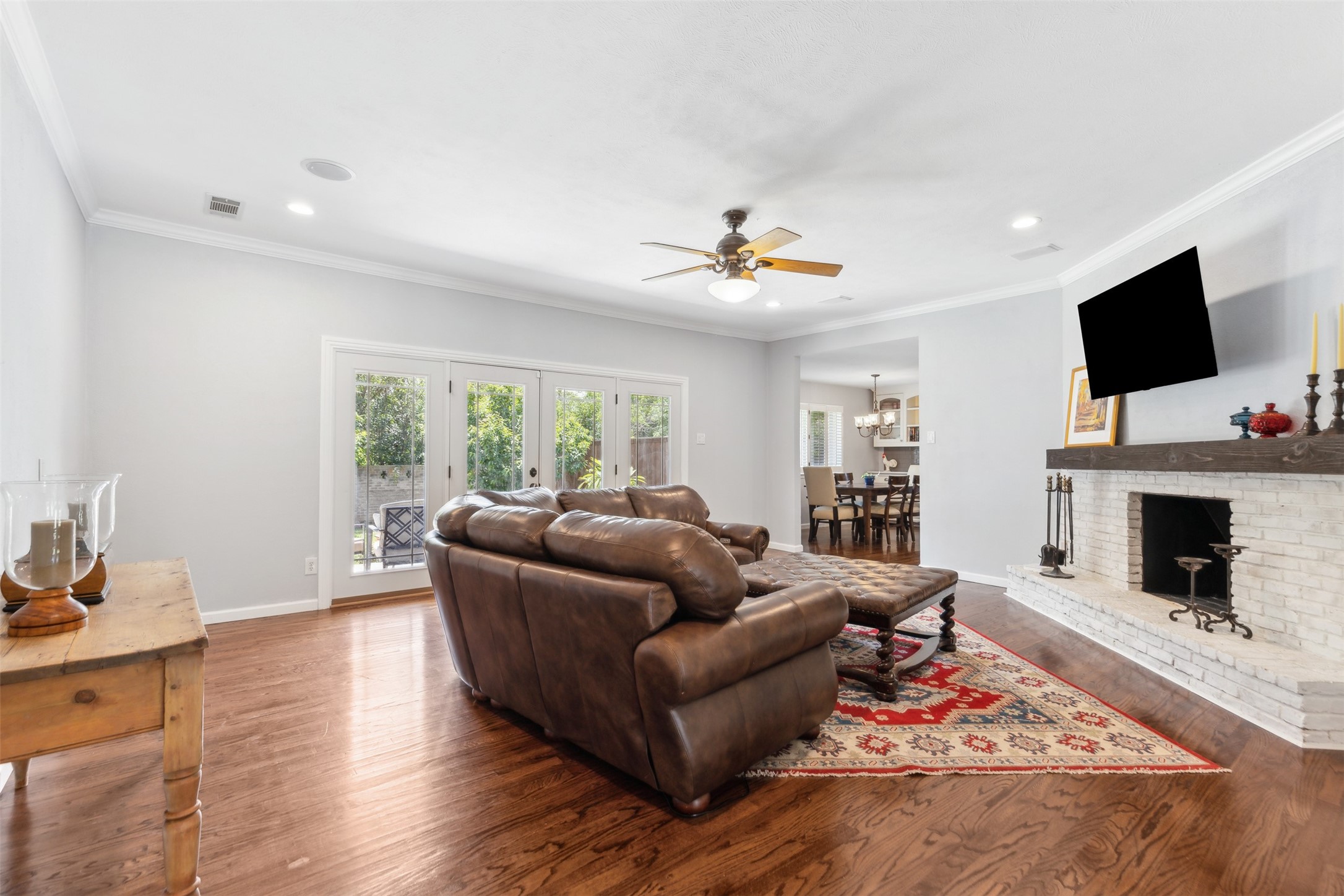 4306 Mendenhall Drive
