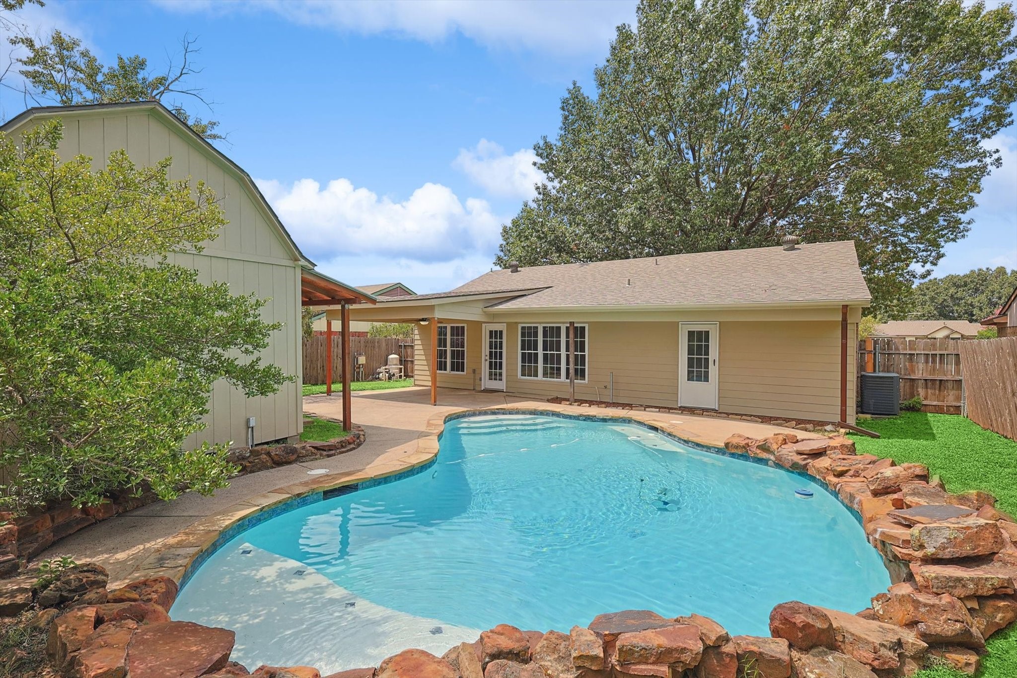5632 Santa Fe Trail