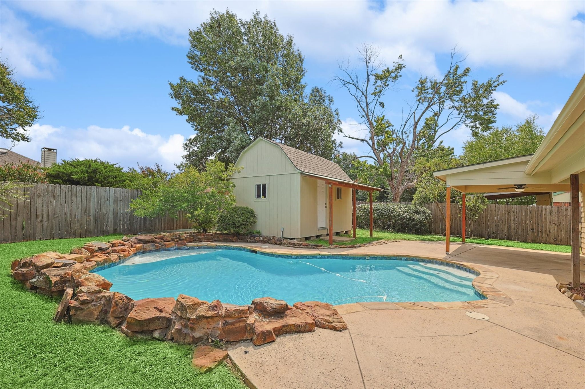 5632 Santa Fe Trail