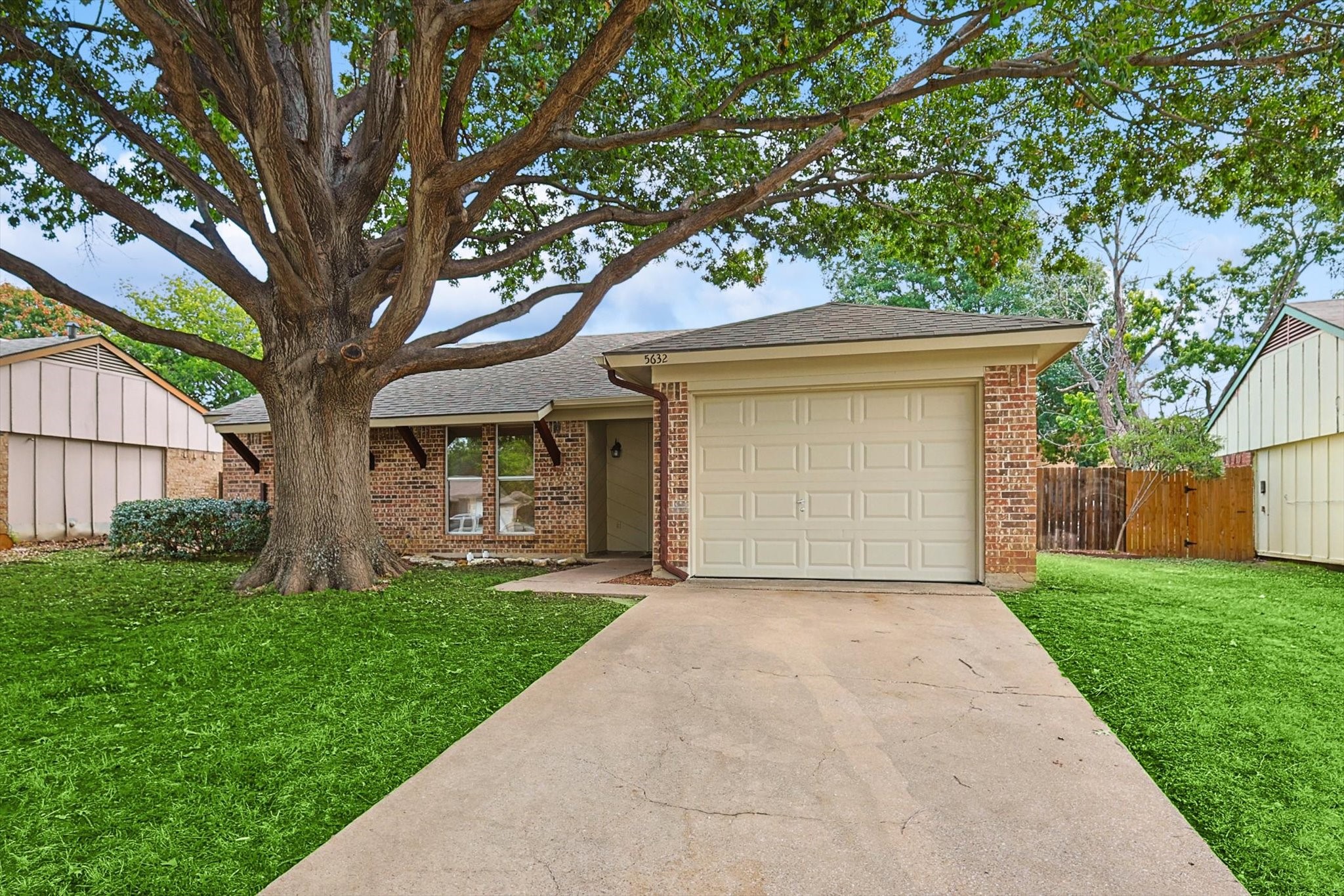 5632 Santa Fe Trail
