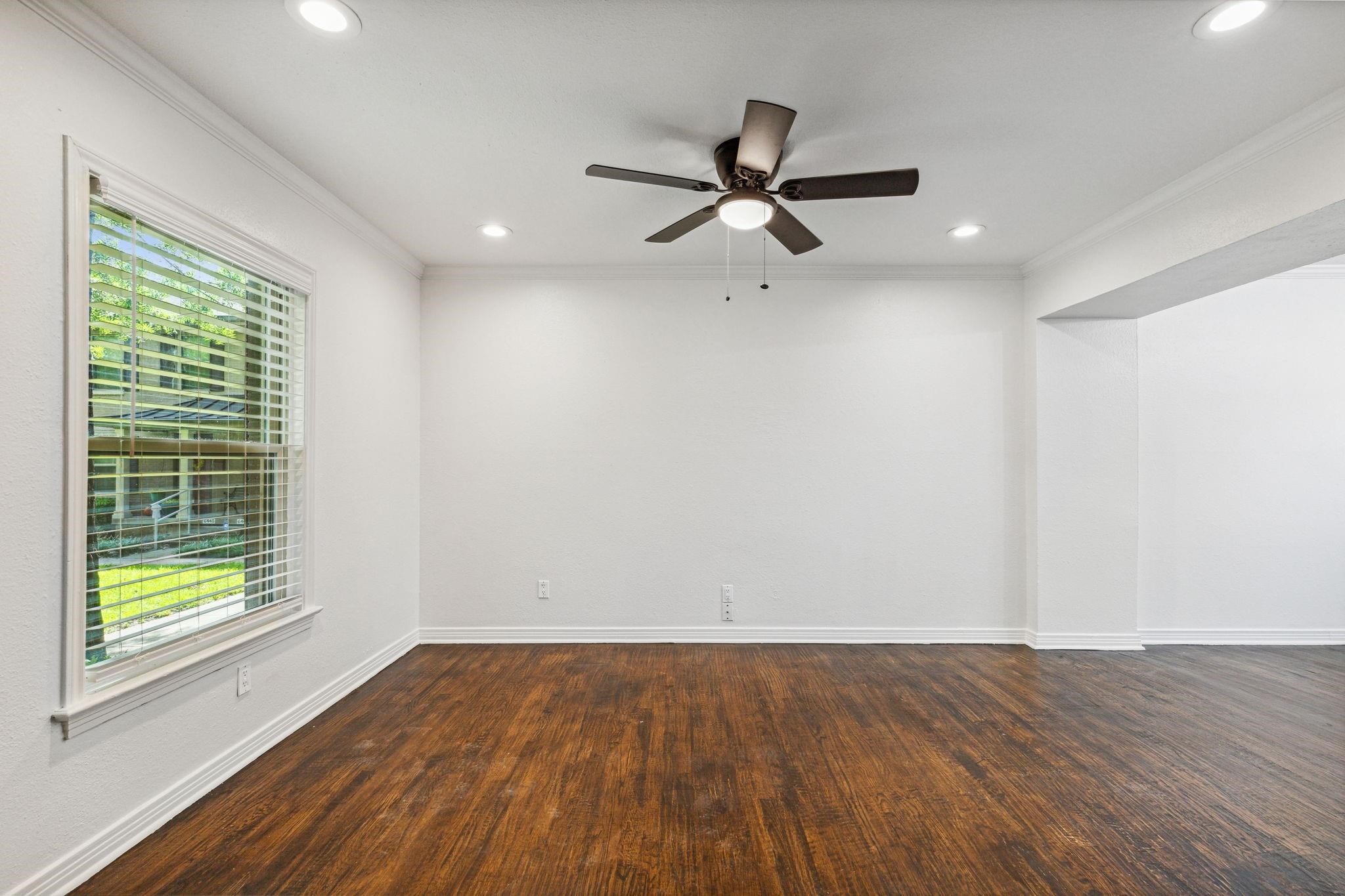 6453 Oriole Drive