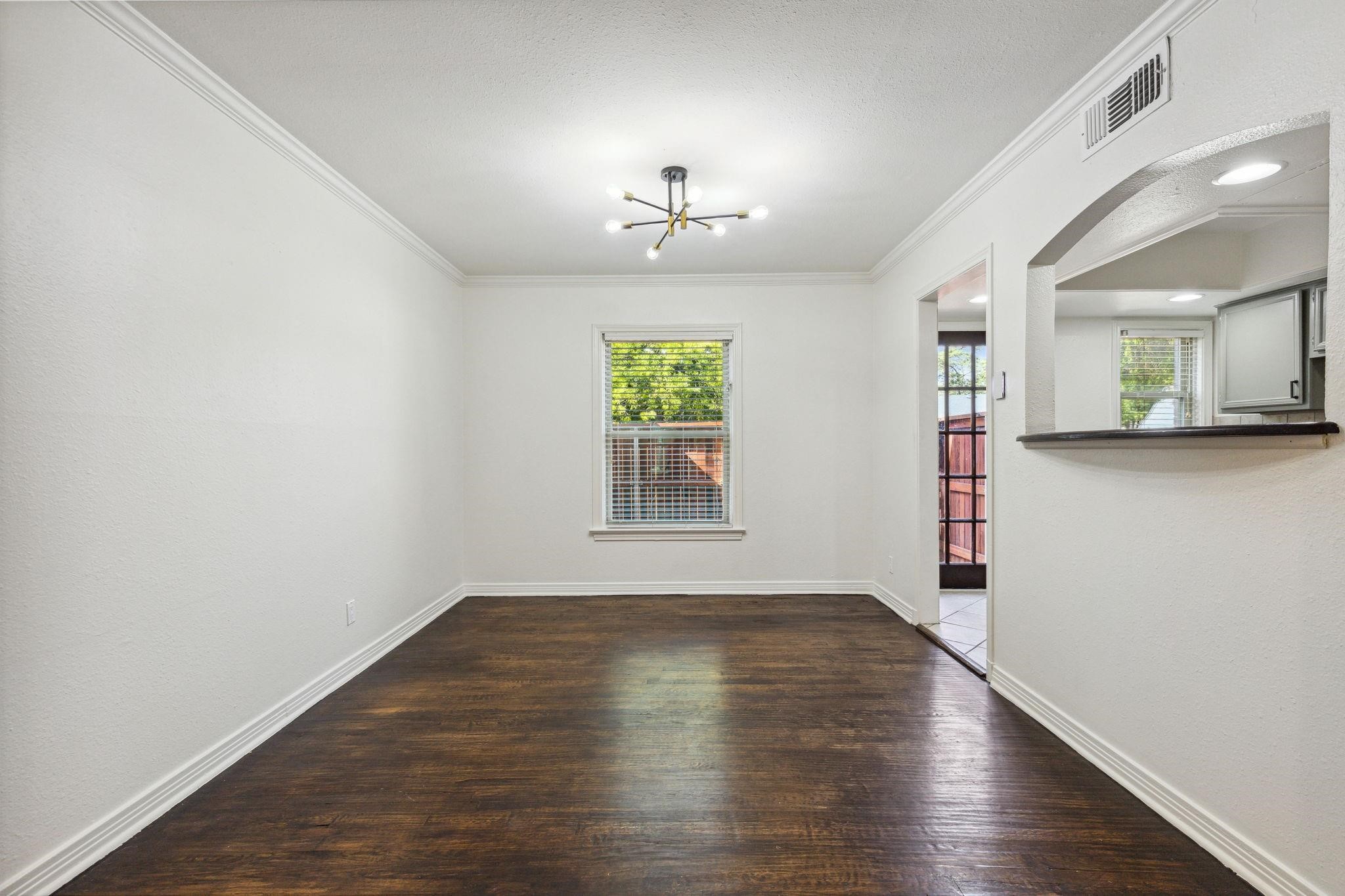 6453 Oriole Drive