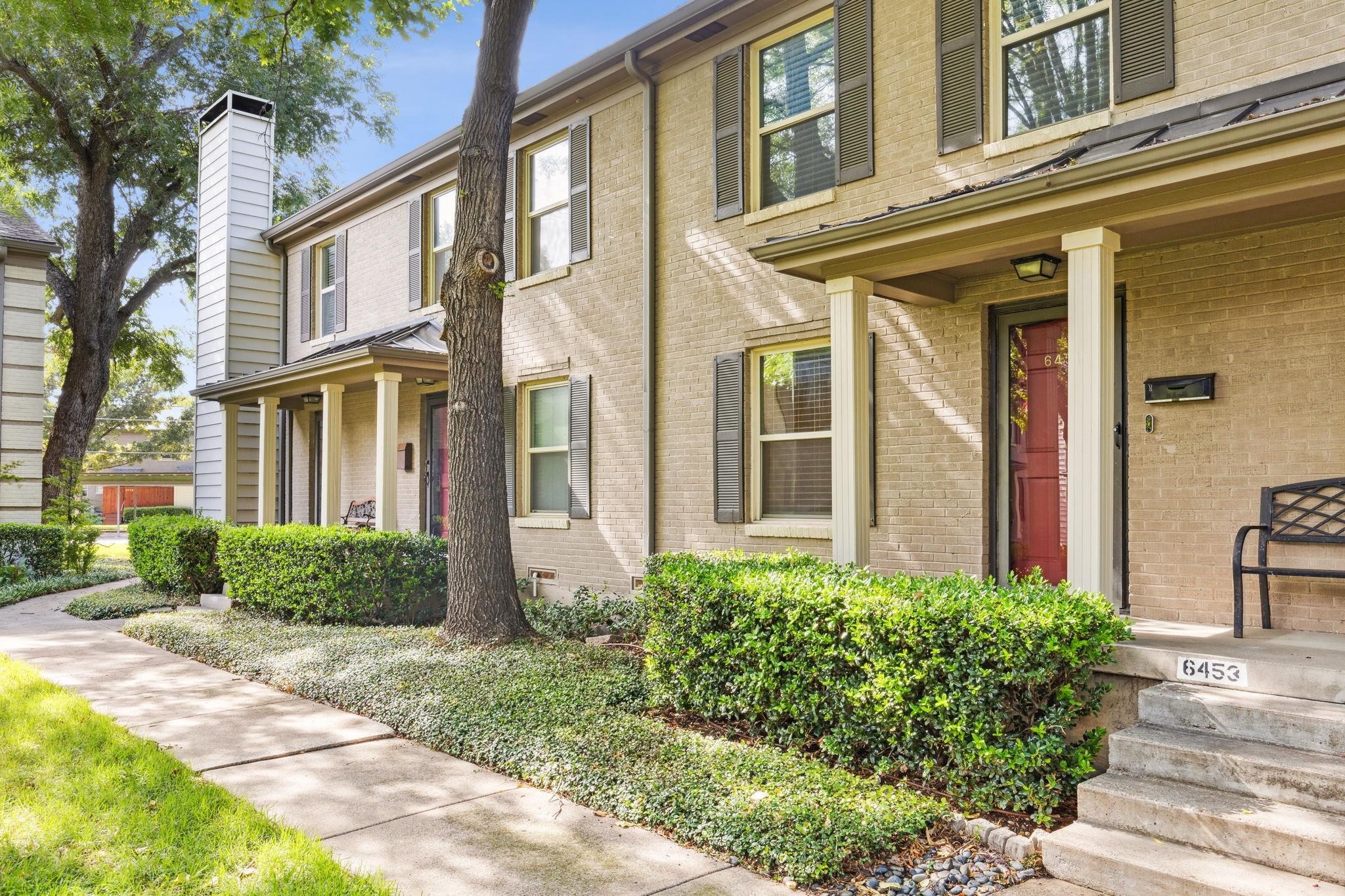 6453 Oriole Drive