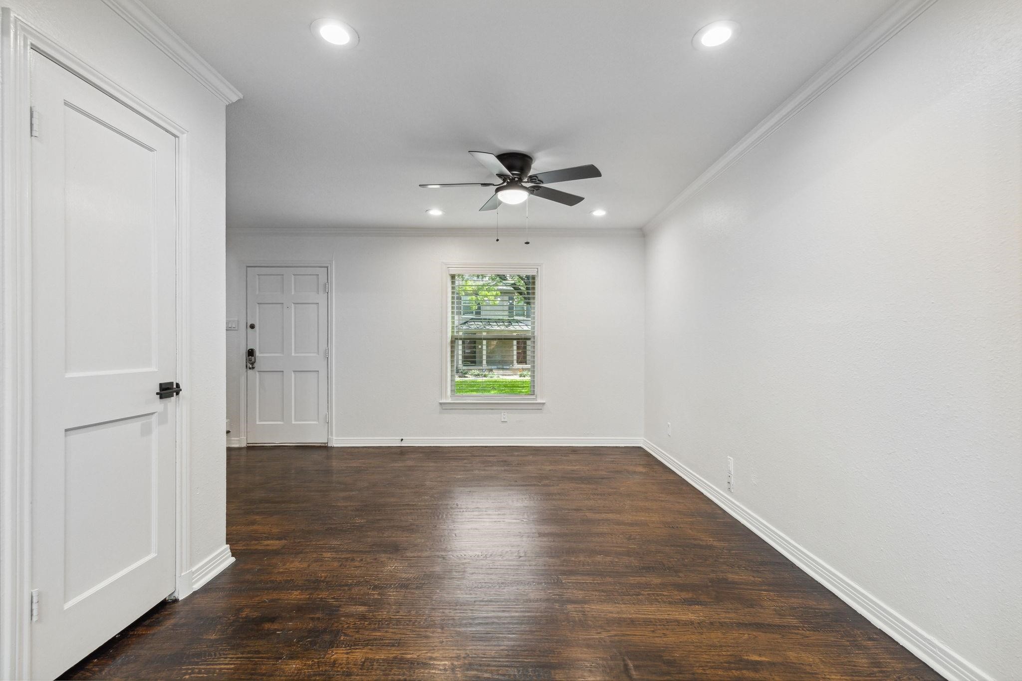 6453 Oriole Drive