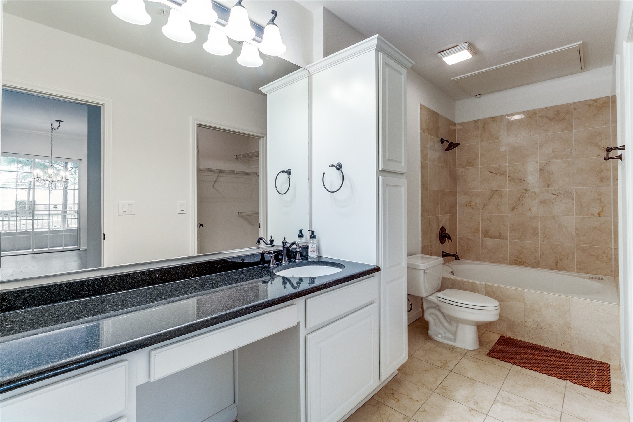 3225 Turtle Creek Boulevard 48