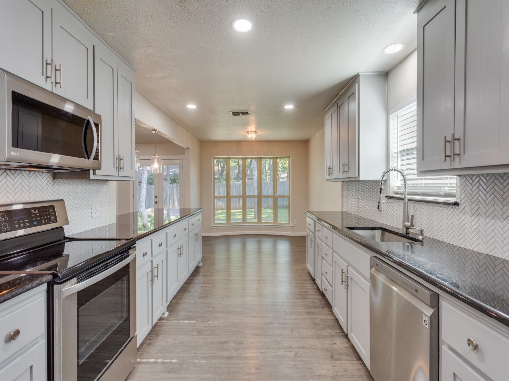 2946 Canyon Drive