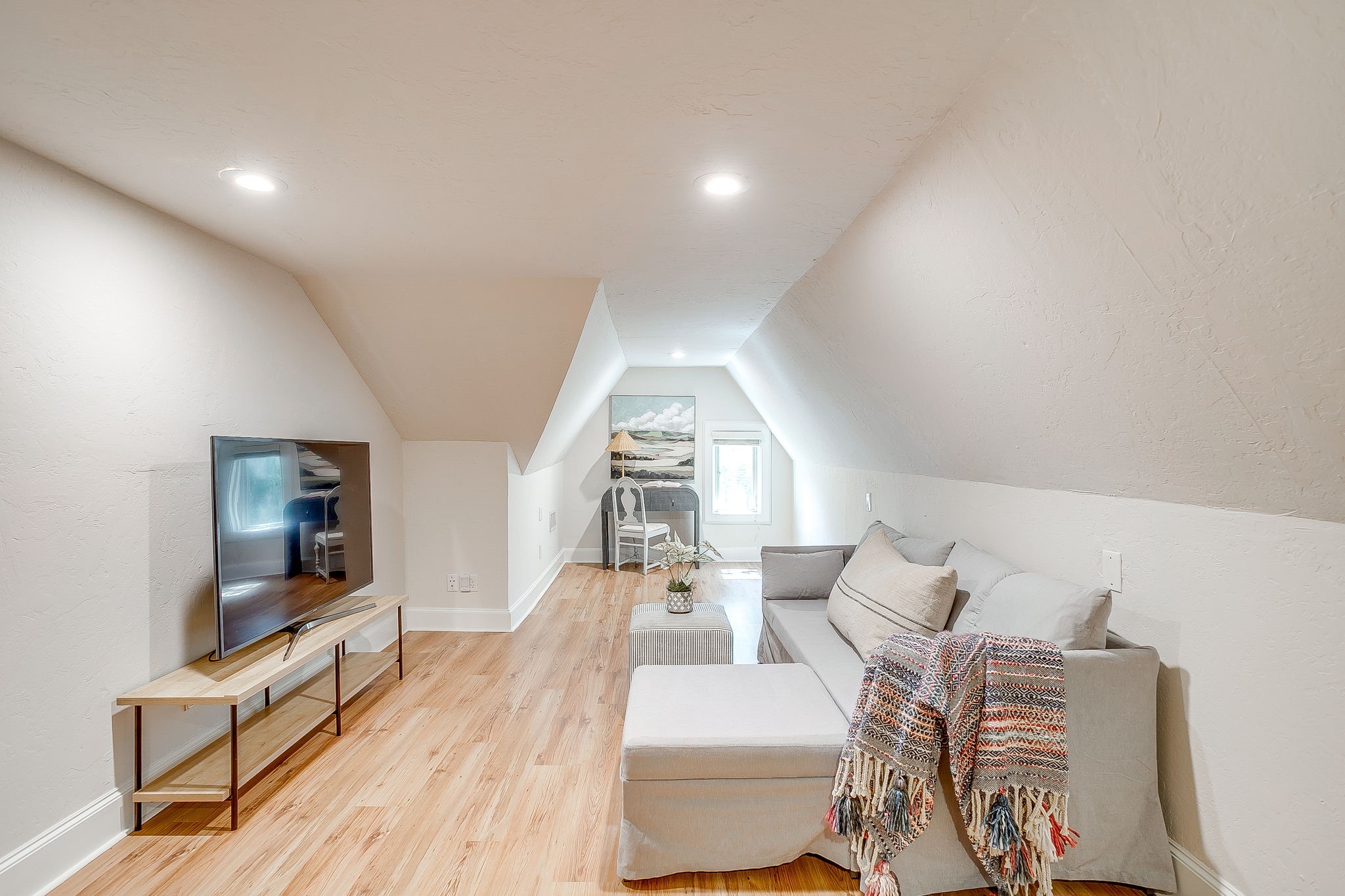 2317 Carleton Avenue