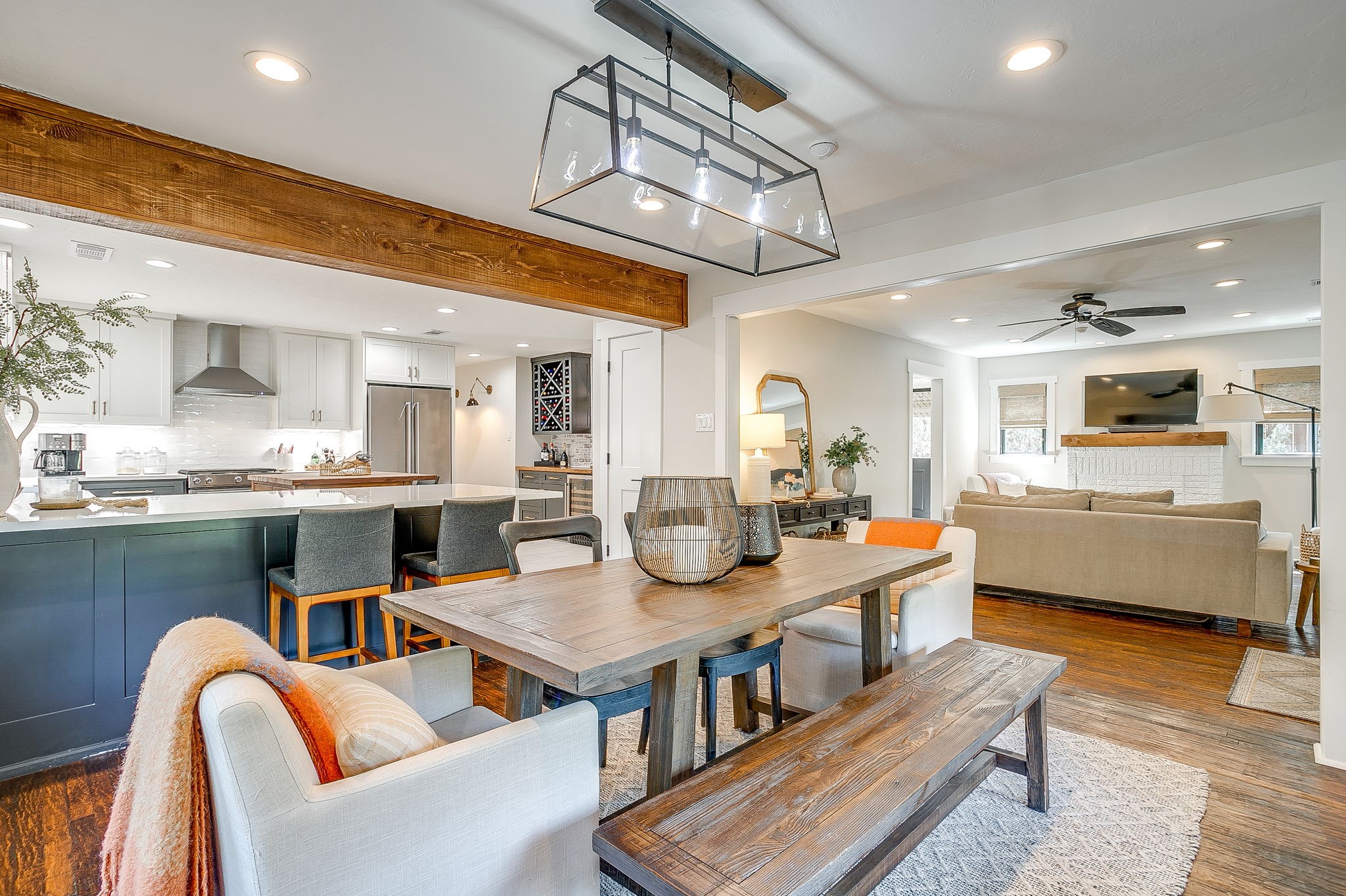 2317 Carleton Avenue