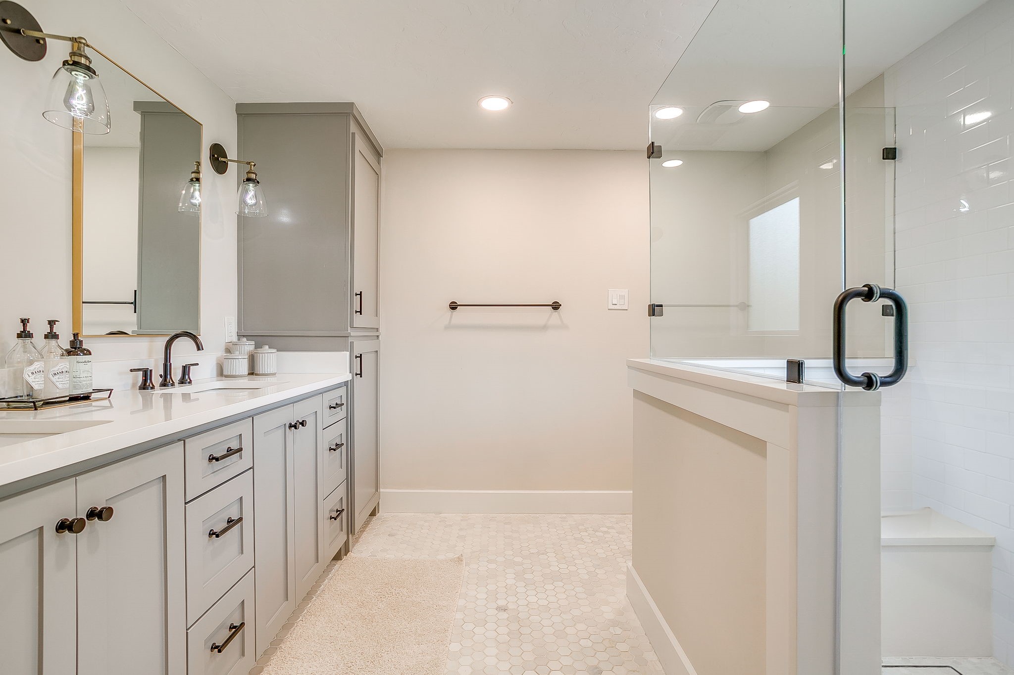 2317 Carleton Avenue