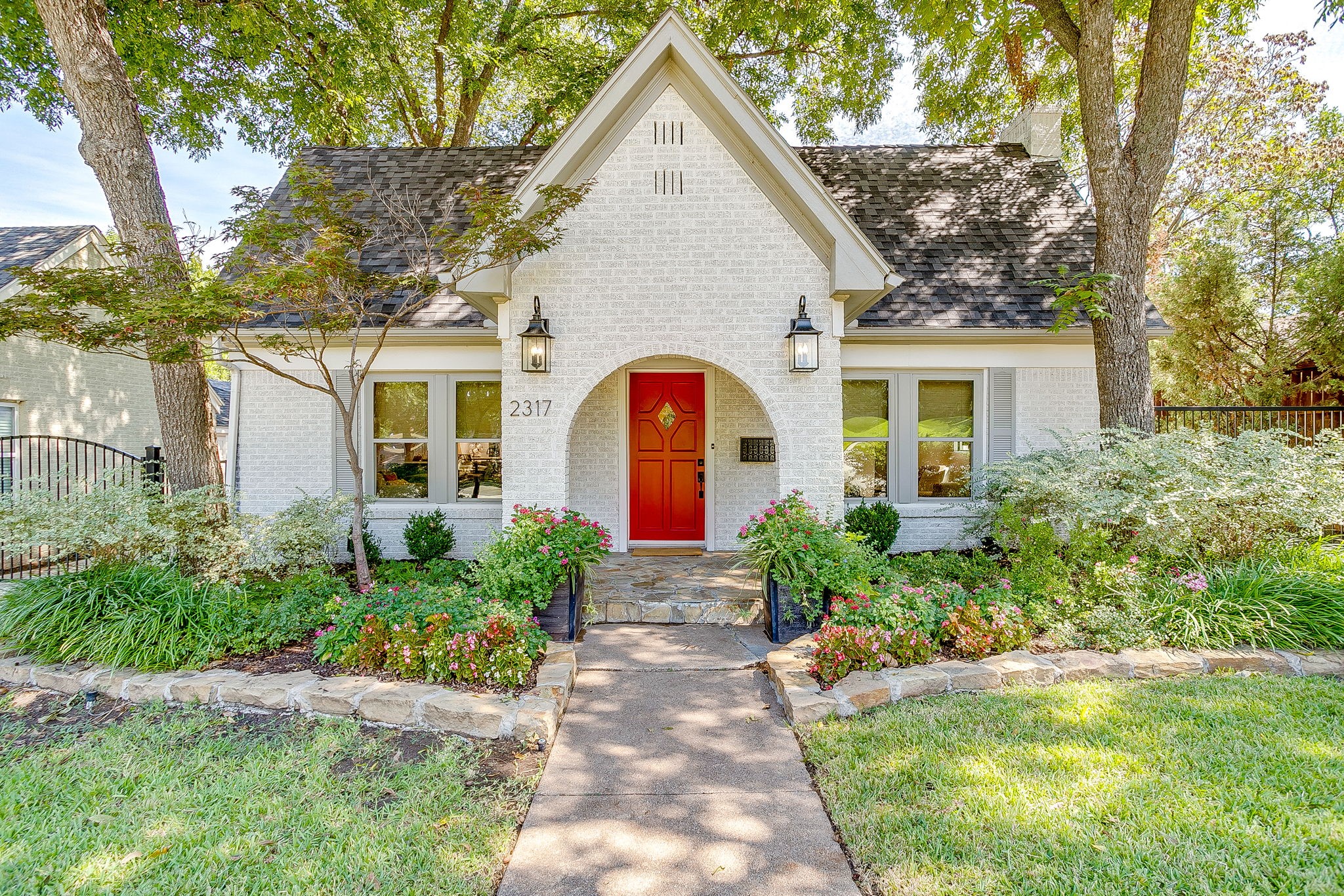 2317 Carleton Avenue