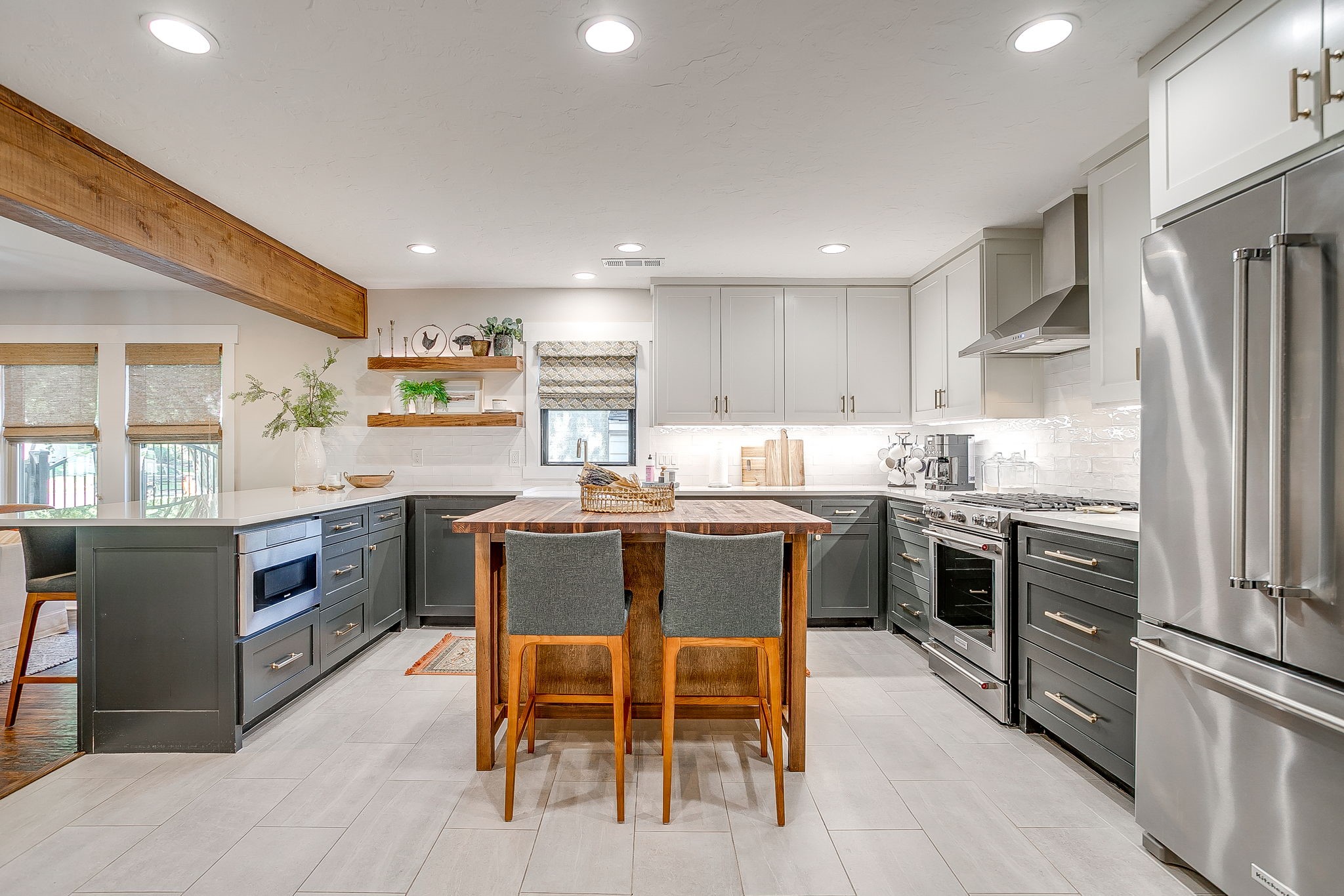 2317 Carleton Avenue