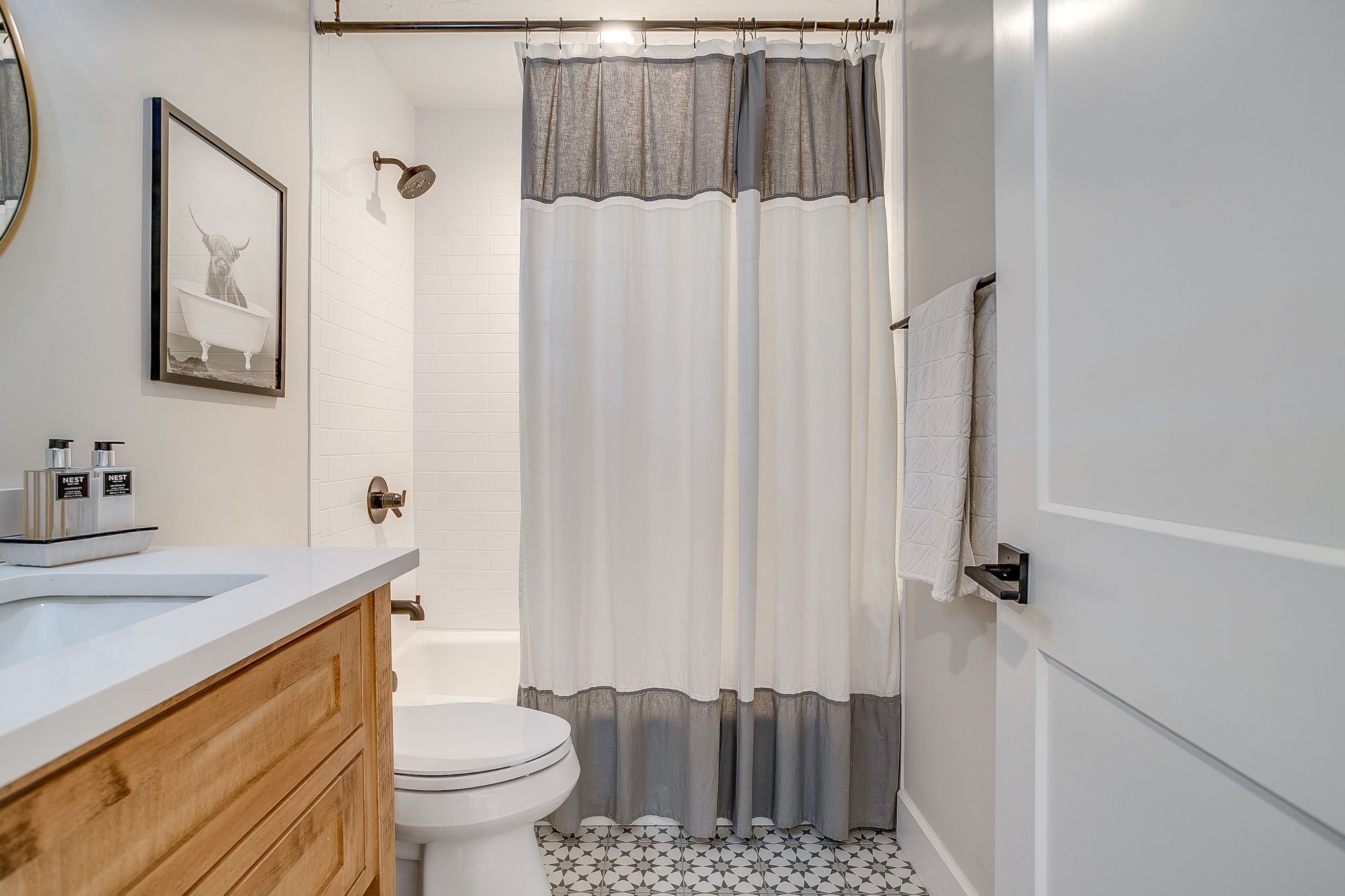 2317 Carleton Avenue