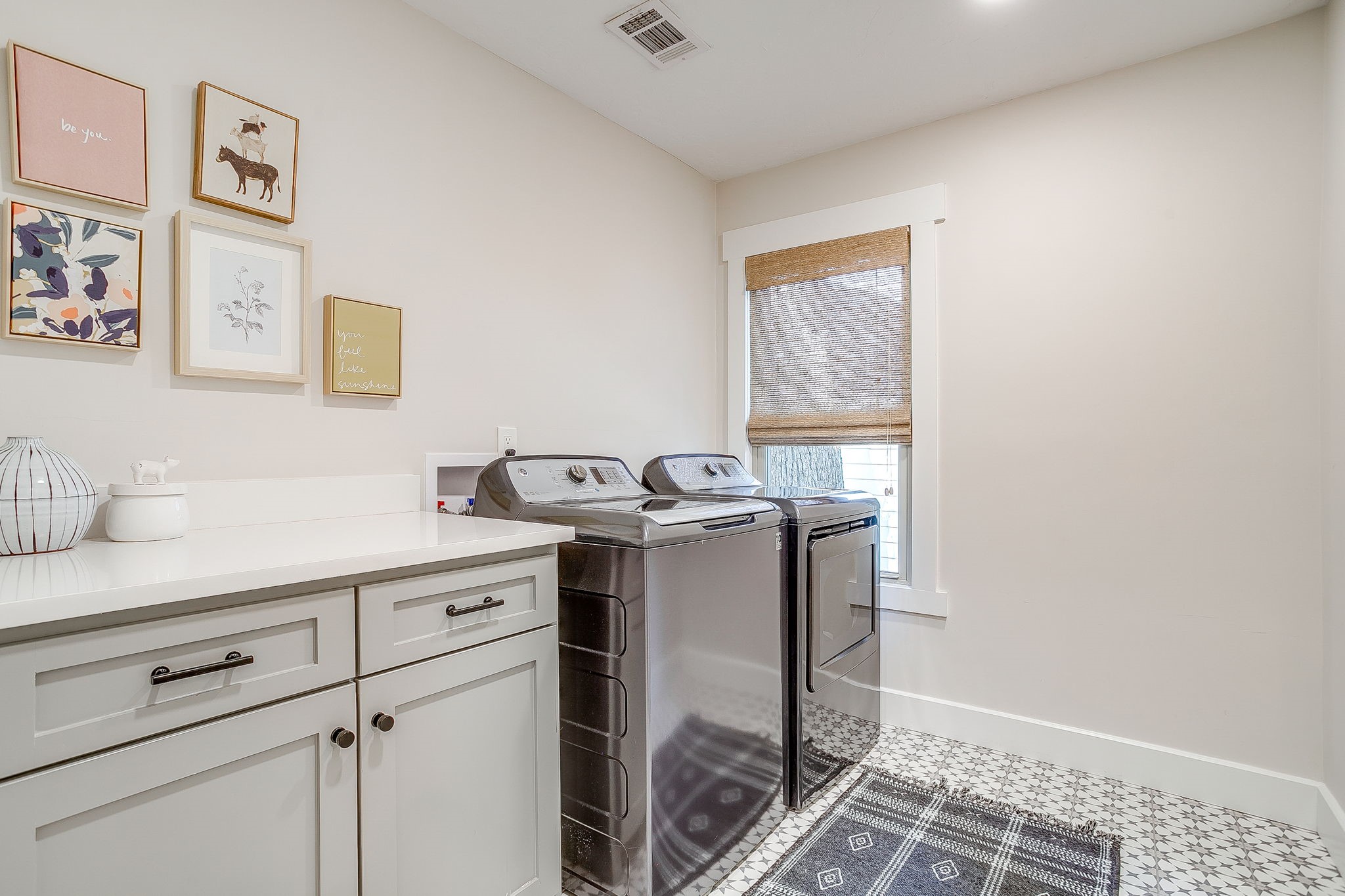 2317 Carleton Avenue