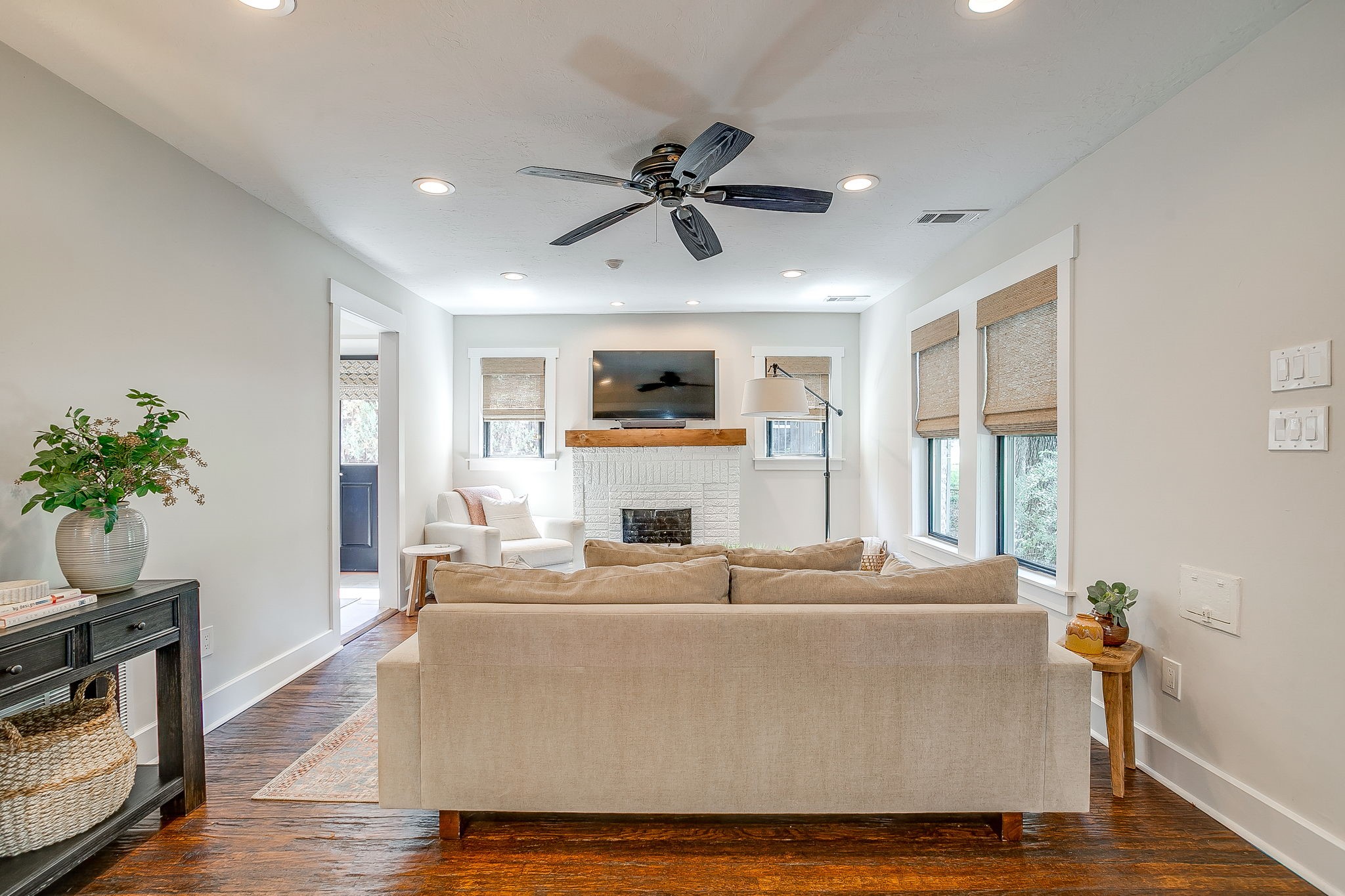 2317 Carleton Avenue