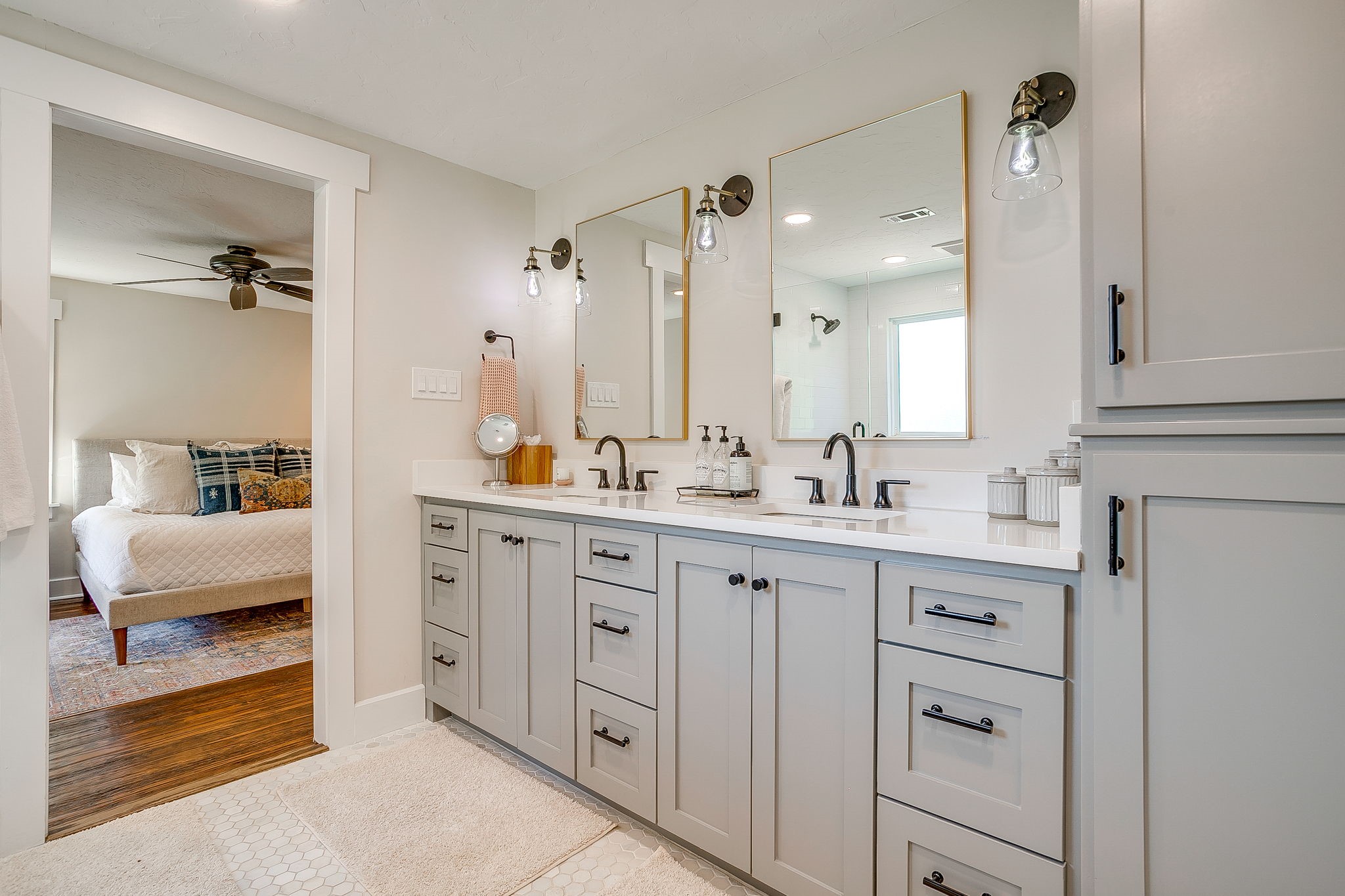 2317 Carleton Avenue