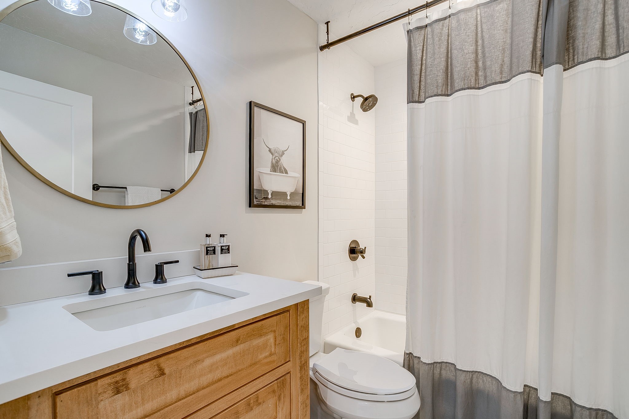 2317 Carleton Avenue