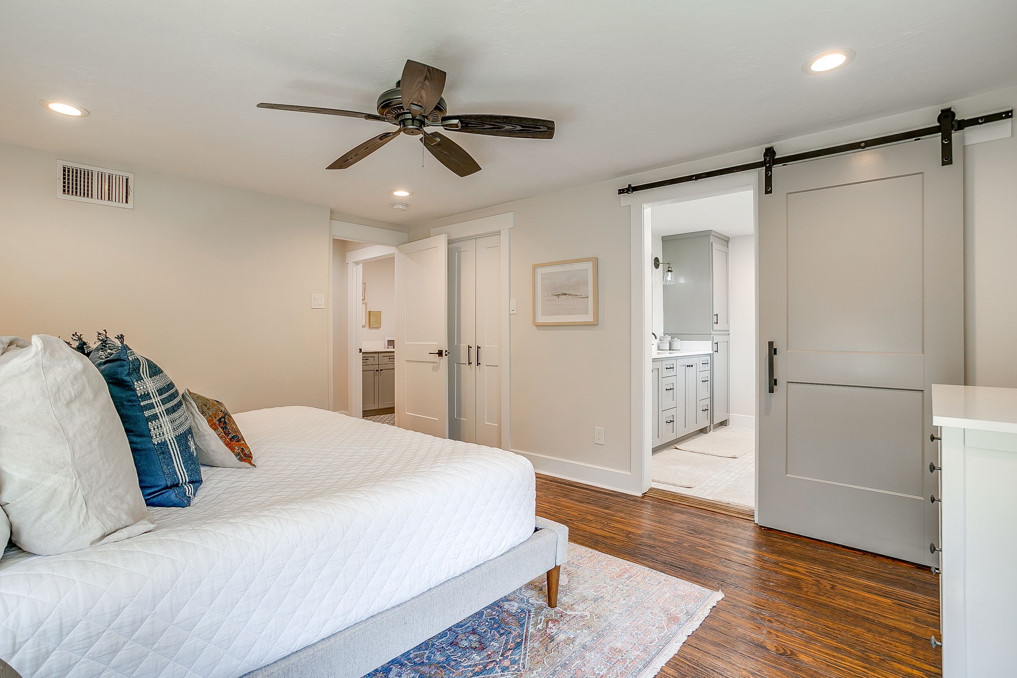 2317 Carleton Avenue