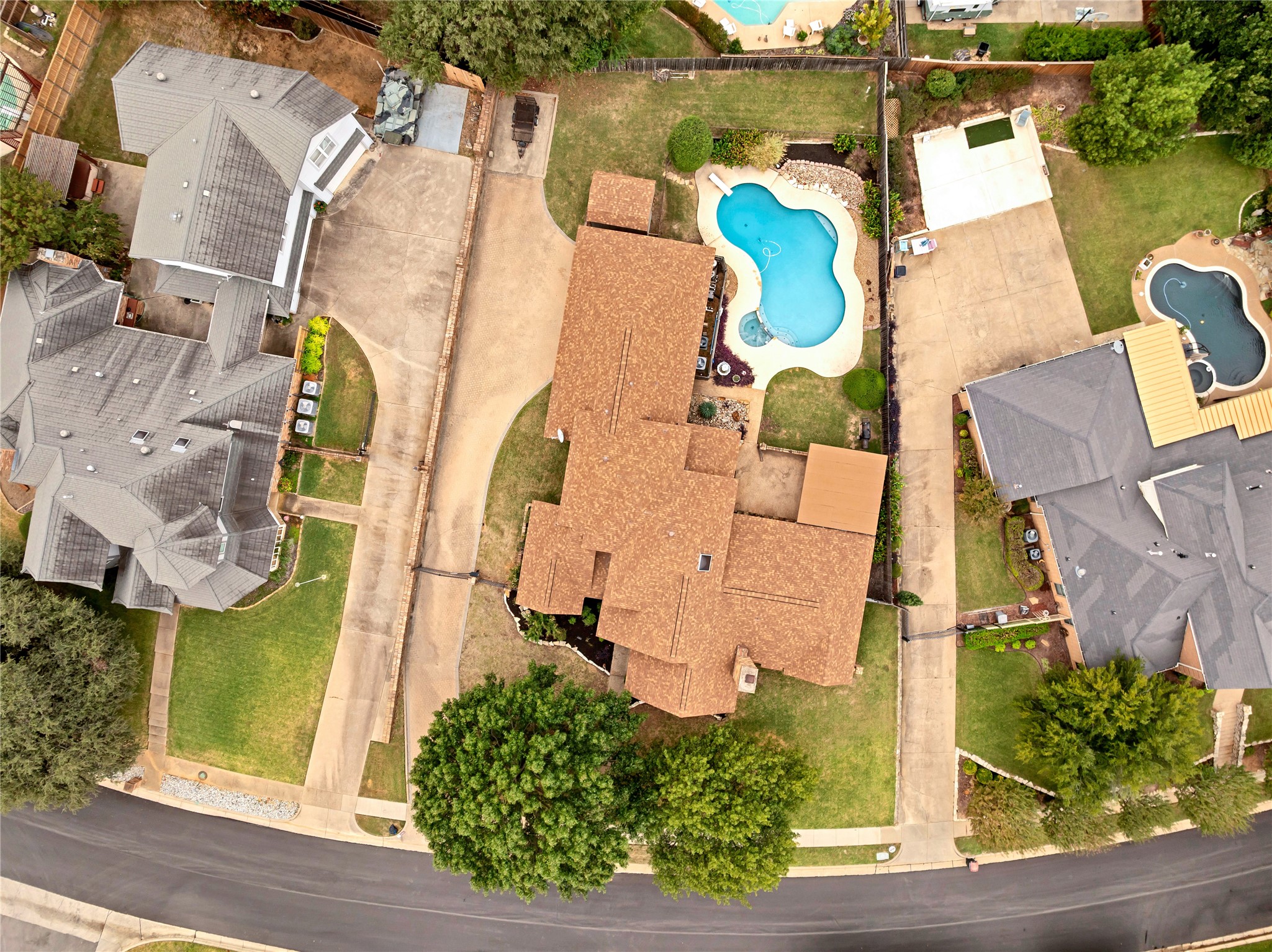 1421 Plantation Drive N