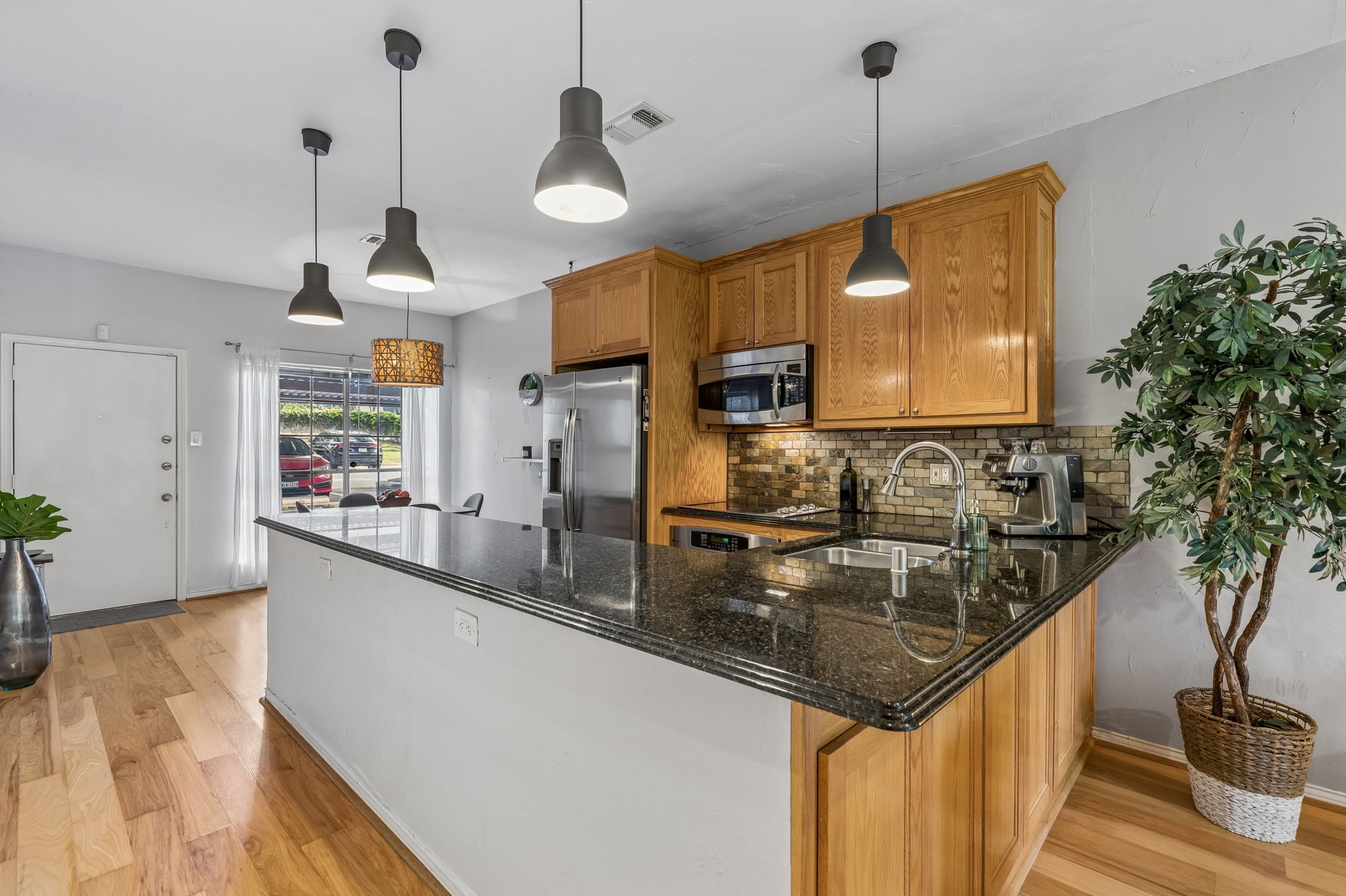 9801 Royal Lane 707