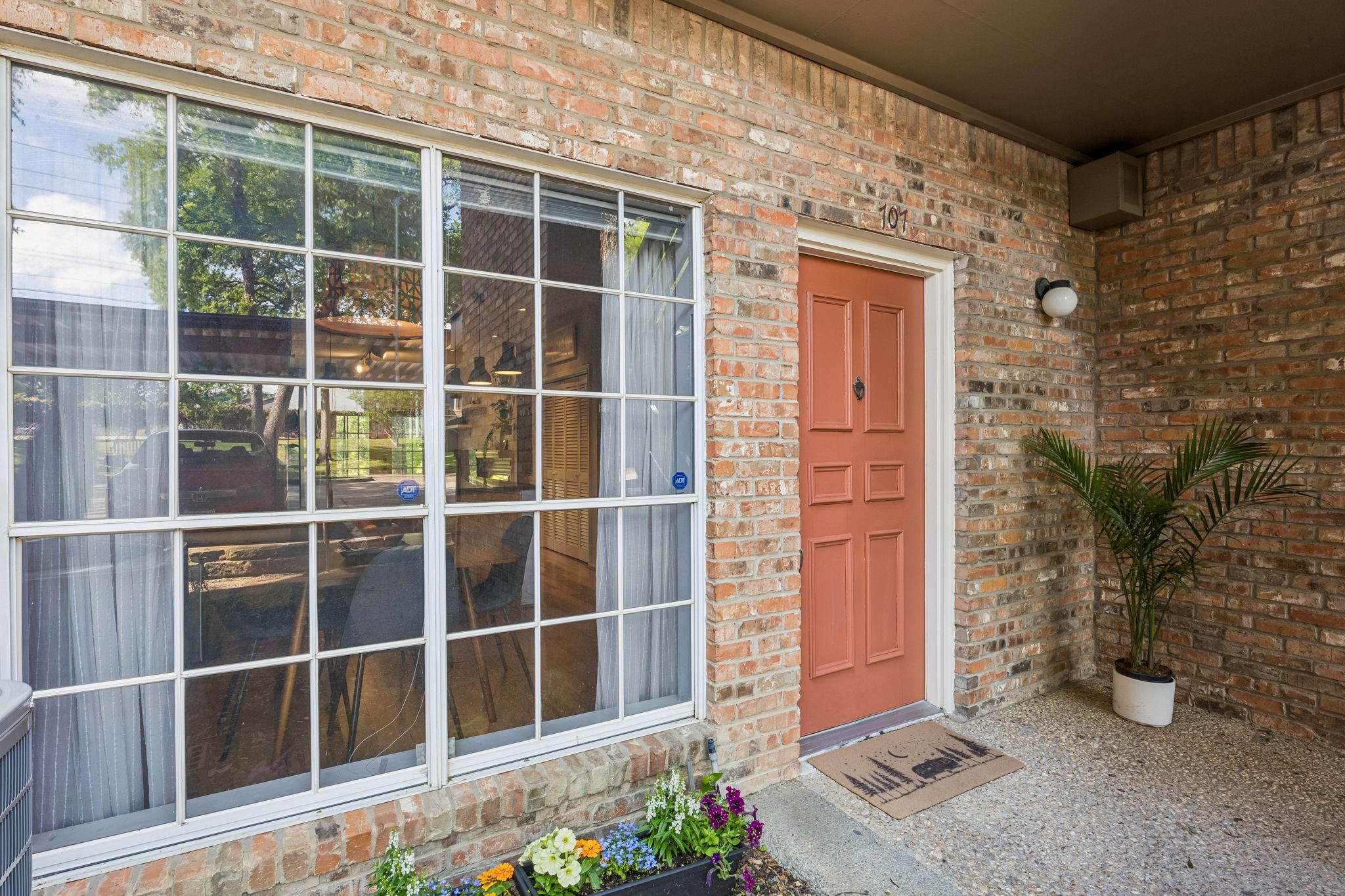 9801 Royal Lane 707