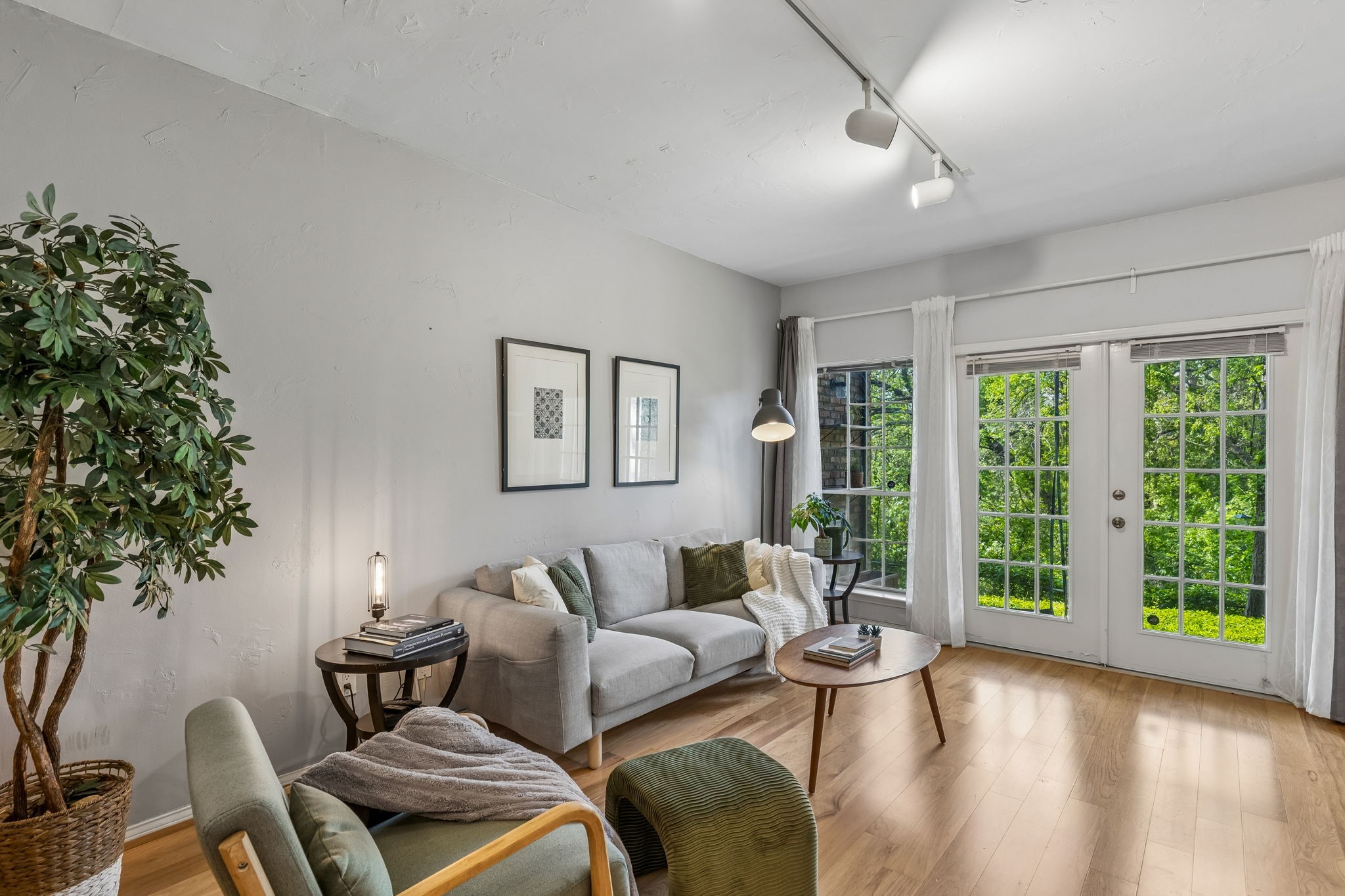 9801 Royal Lane 707