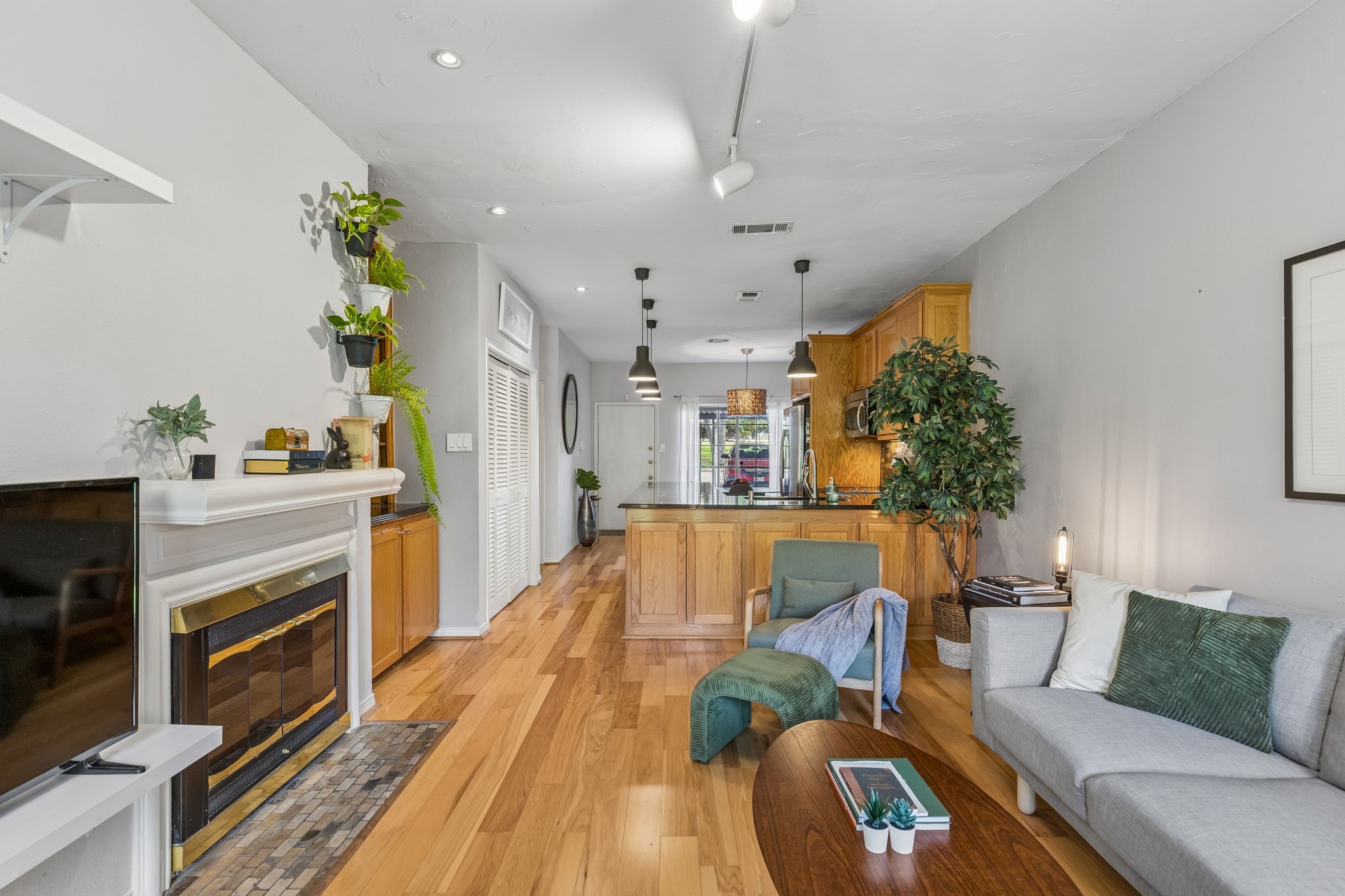 9801 Royal Lane 707